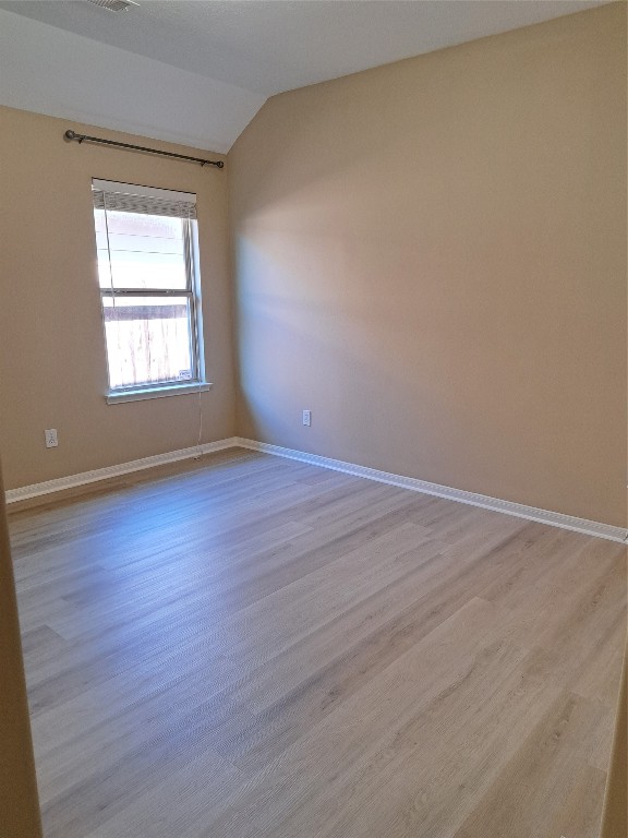 21910 Cascade Hollow Lane Property Photo 7