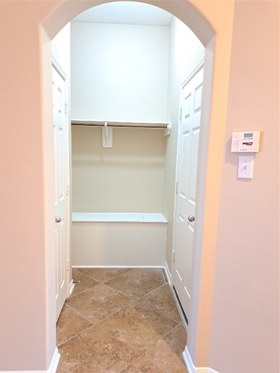 21910 Cascade Hollow Lane Property Photo 16