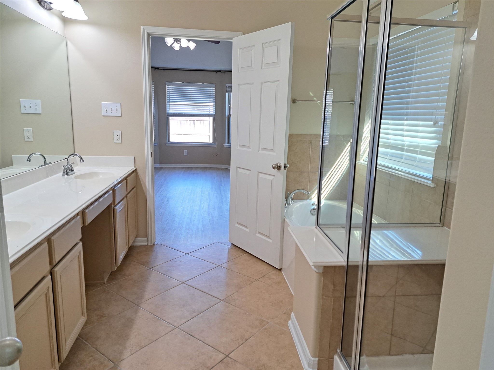 21910 Cascade Hollow Lane Property Photo 23
