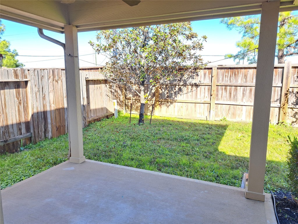 21910 Cascade Hollow Lane Property Photo 25