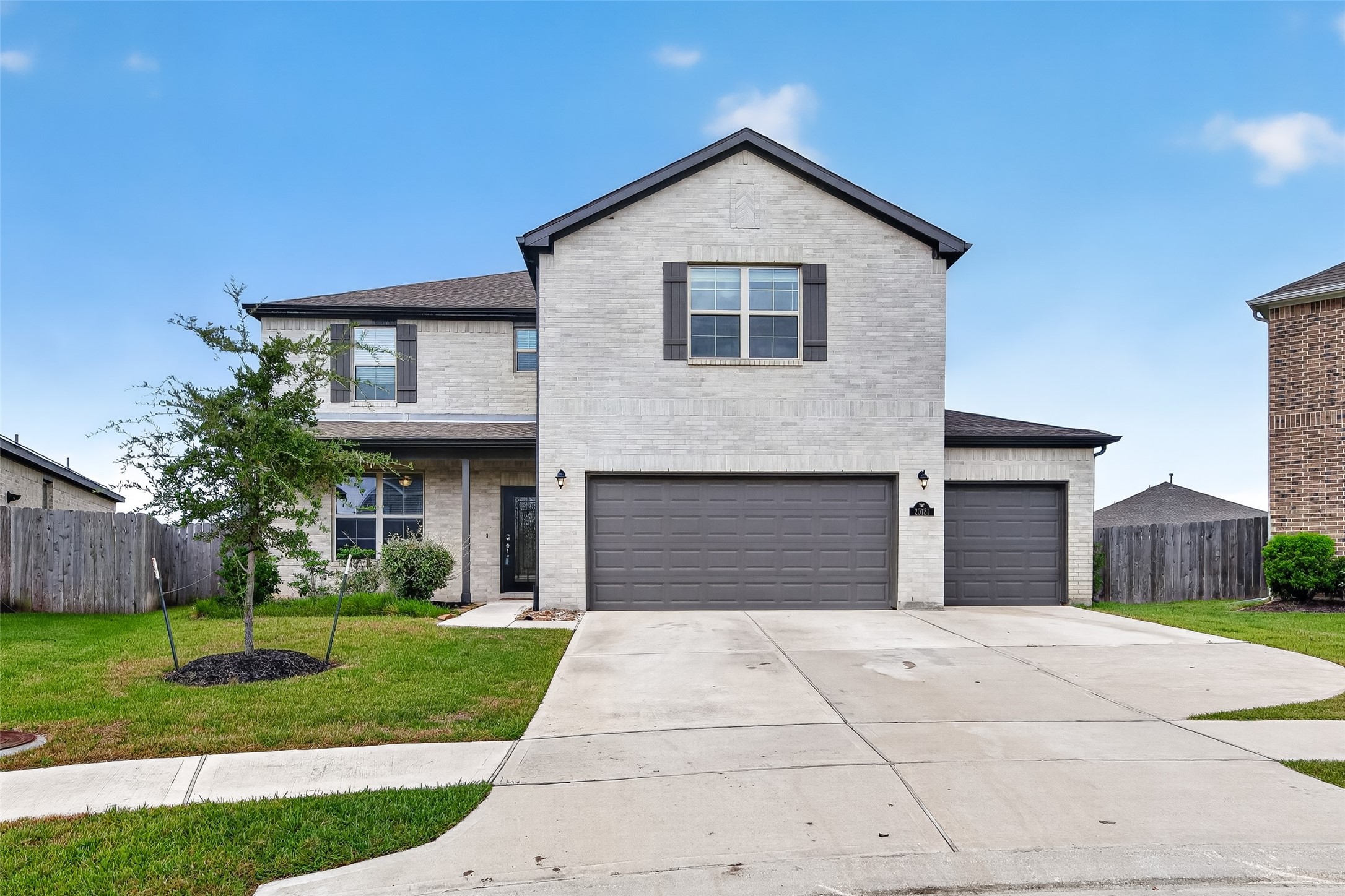 23131 Forebear Drive Property Photo 1