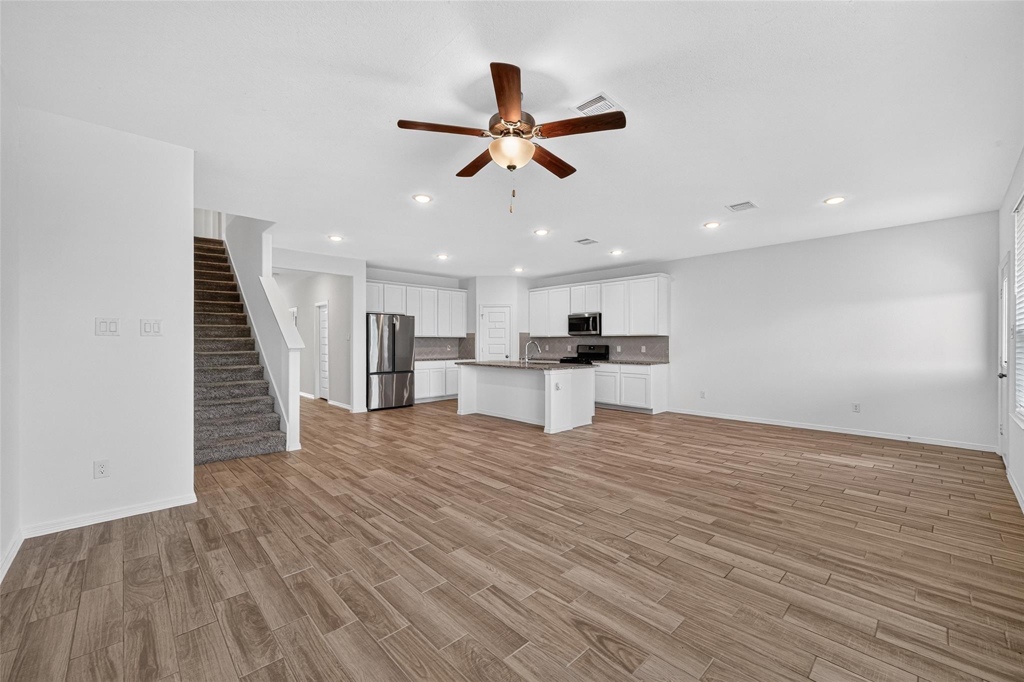 23131 Forebear Drive Property Photo 10