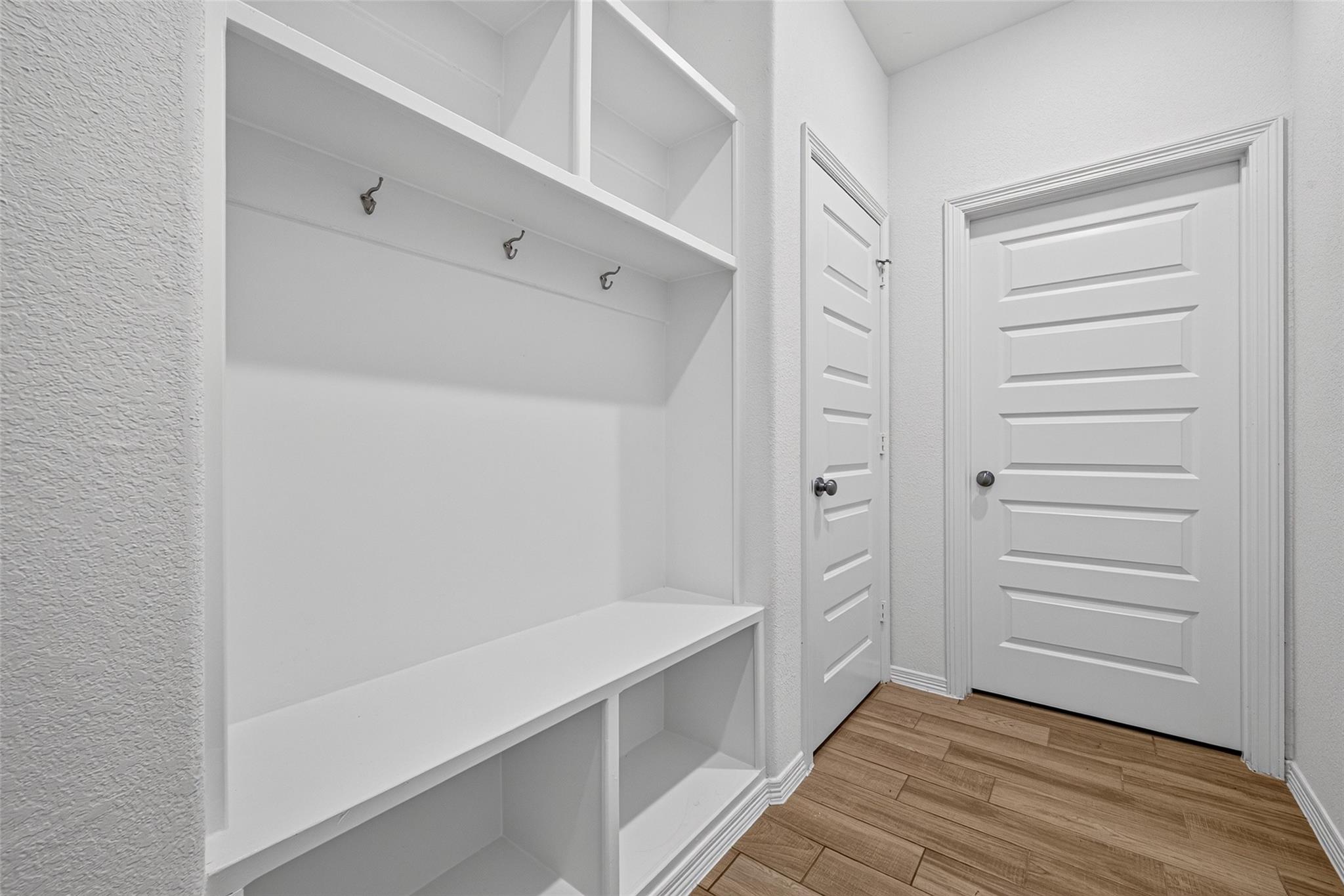 23131 Forebear Drive Property Photo 11