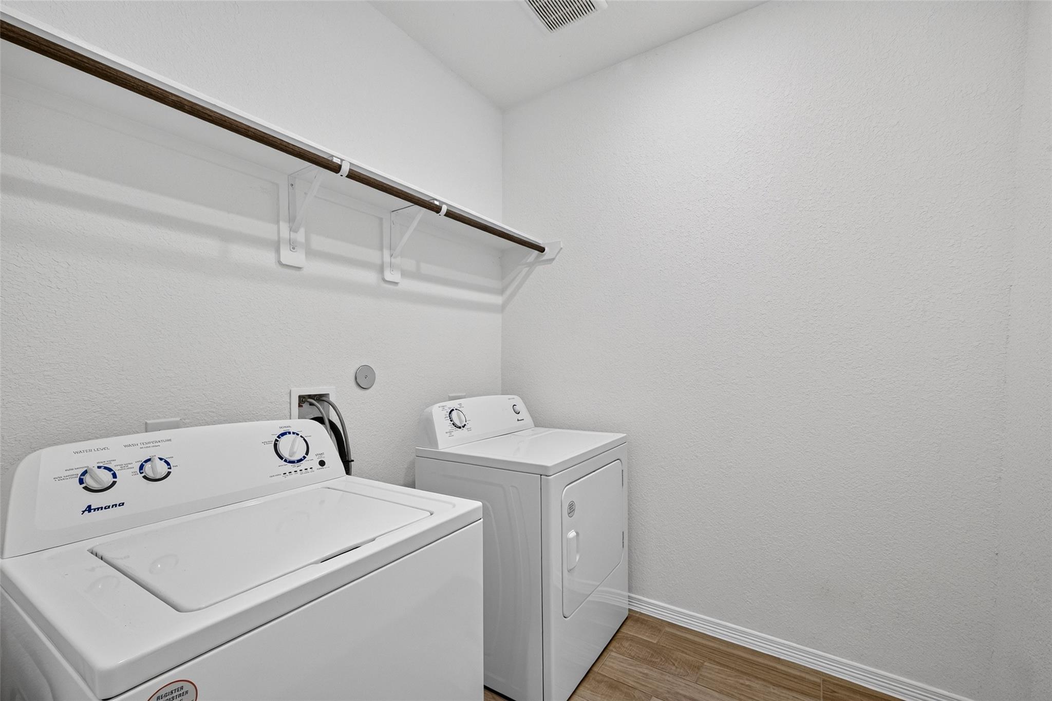 23131 Forebear Drive Property Photo 12