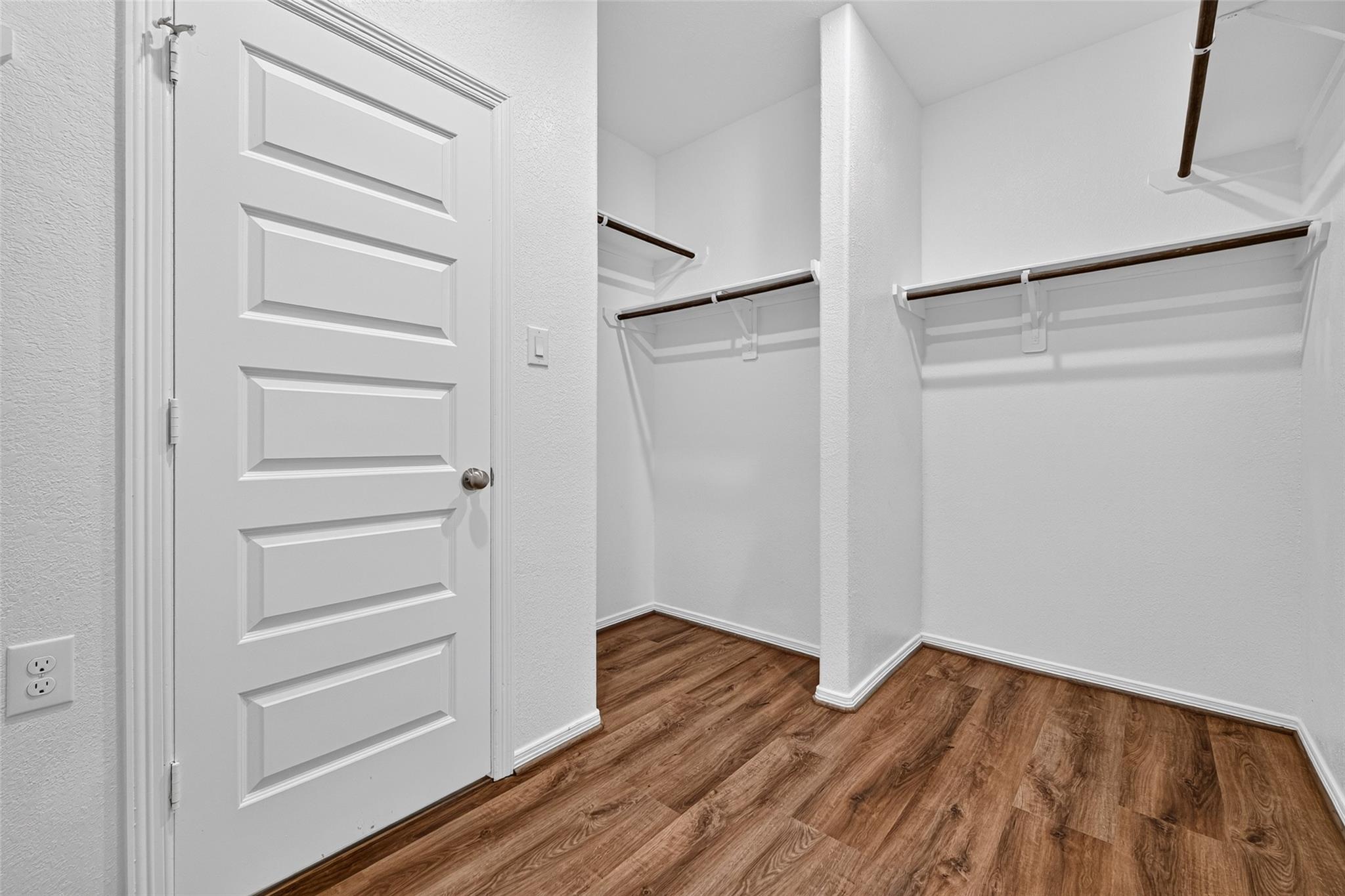 23131 Forebear Drive Property Photo 21