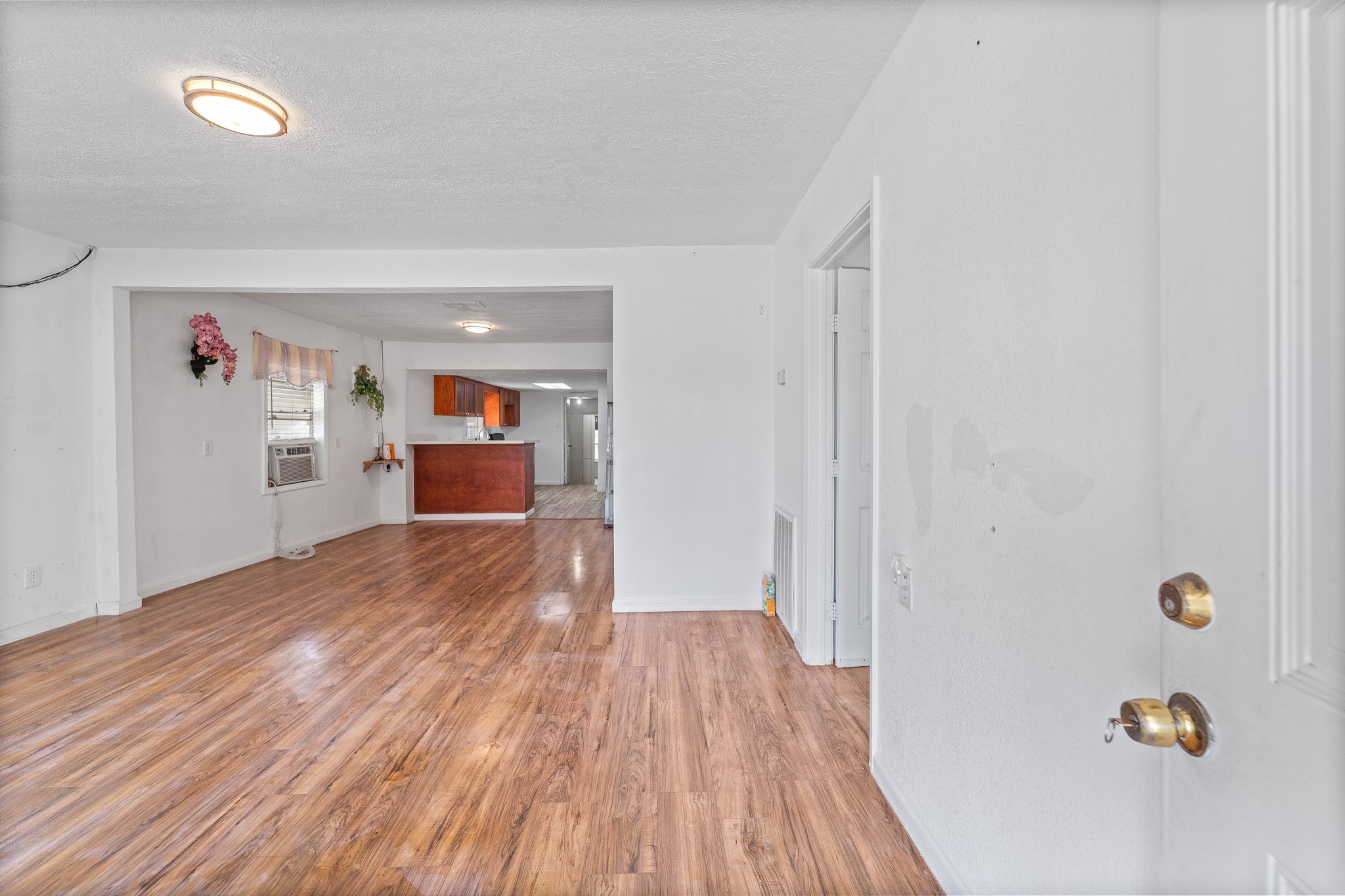 401 Lee Avenue Property Photo 7