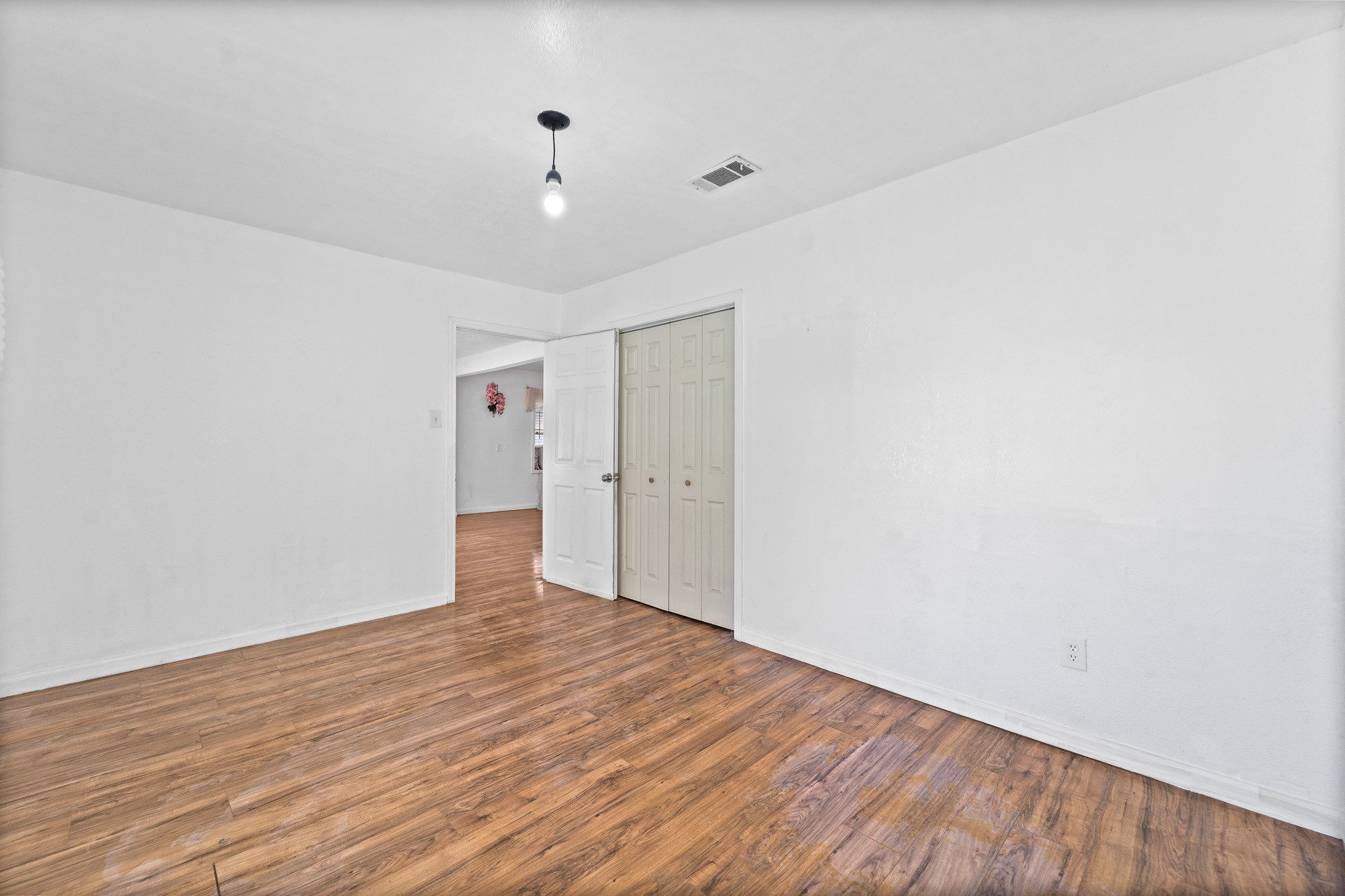 401 Lee Avenue Property Photo 11