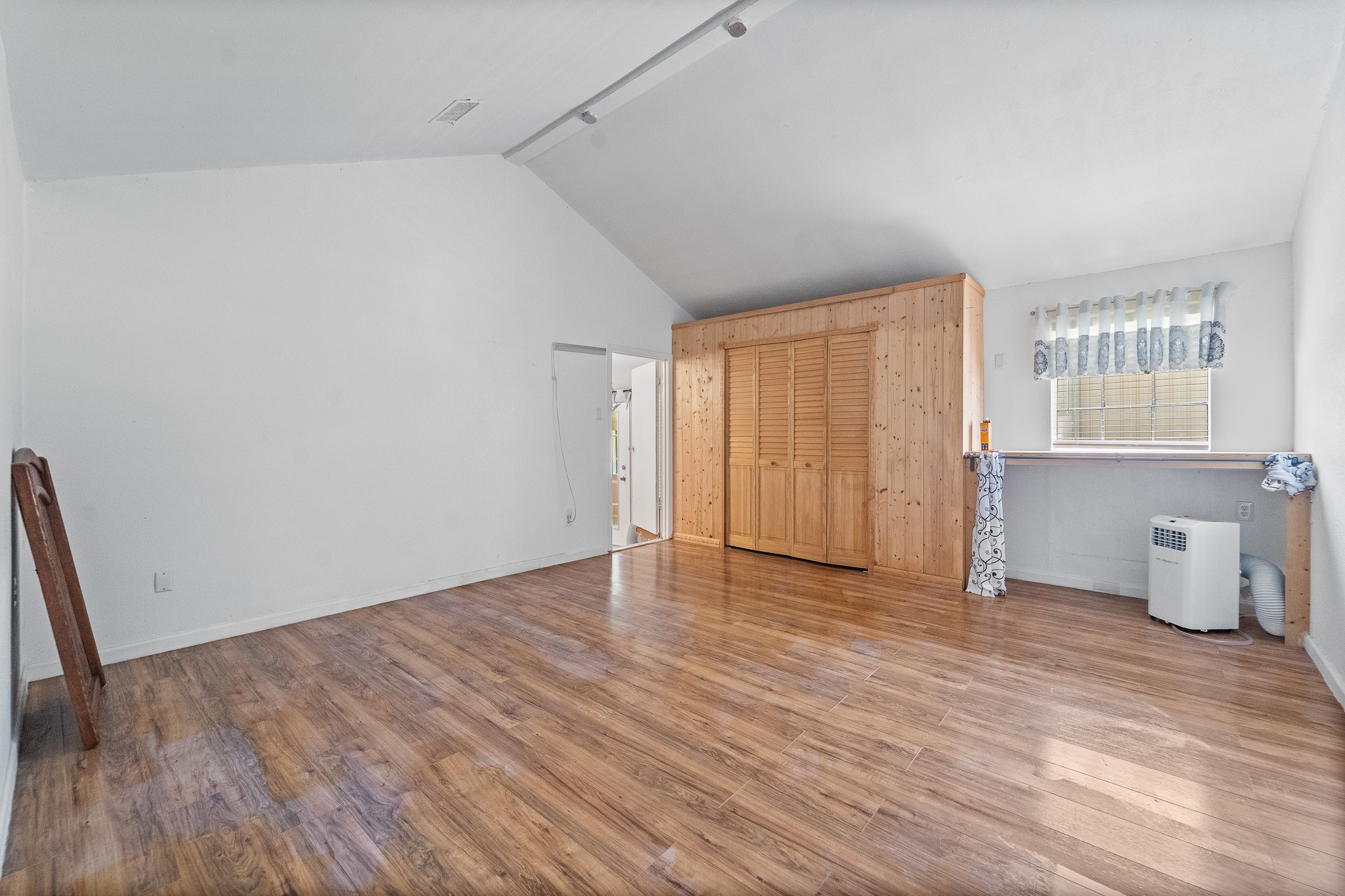 401 Lee Avenue Property Photo 24