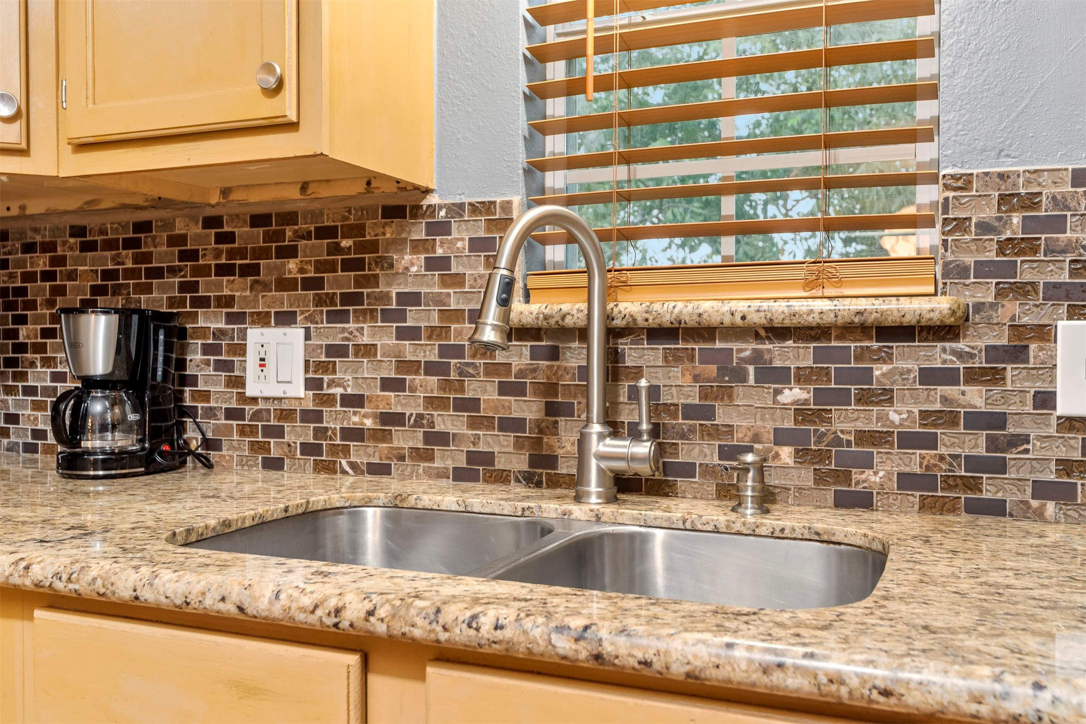 114 Grand Avenue Property Photo 12