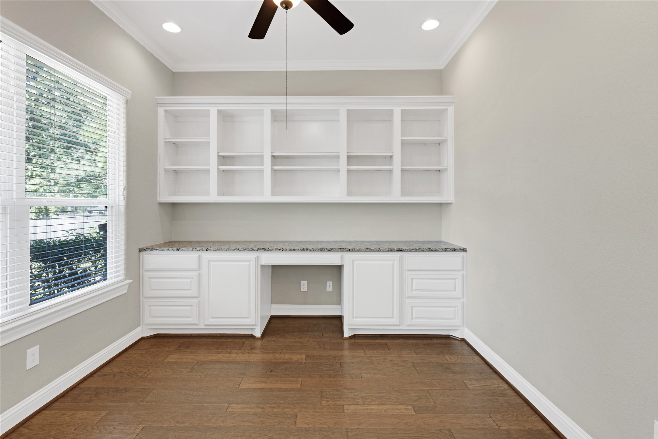 28116 Chuckwagon Trail Property Photo 8