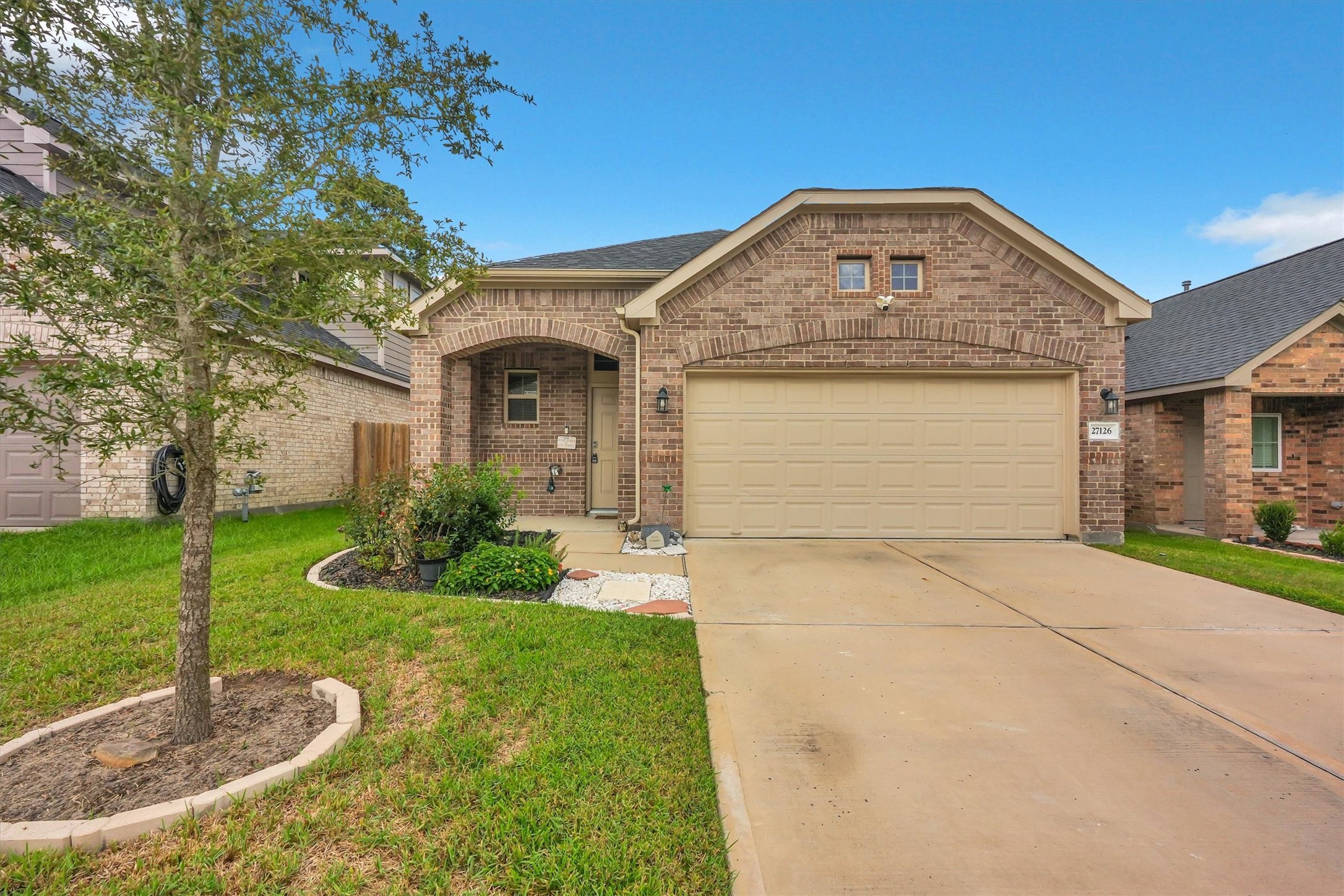 27126 Grey Fox Run Property Photo 1
