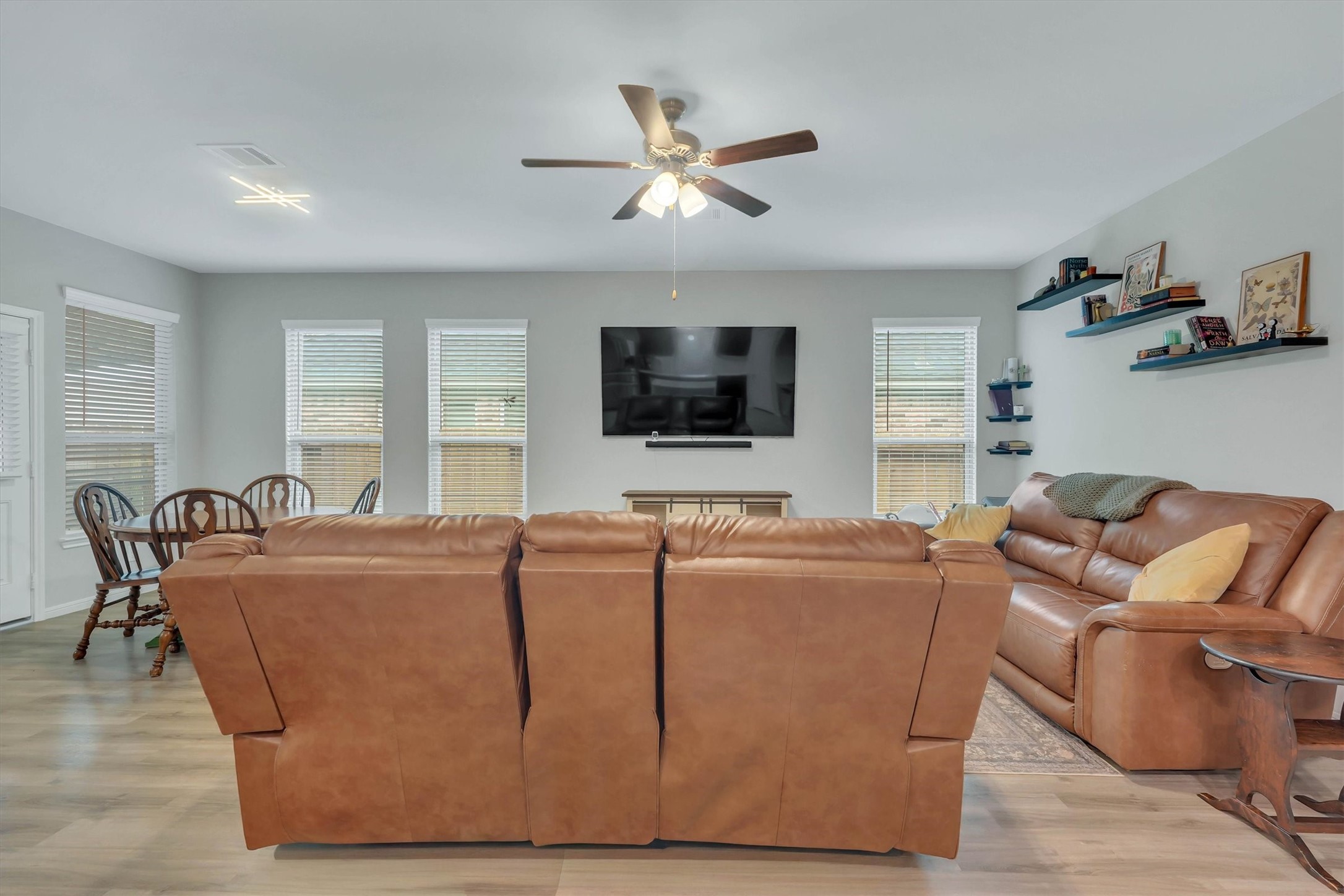 27126 Grey Fox Run Property Photo 8