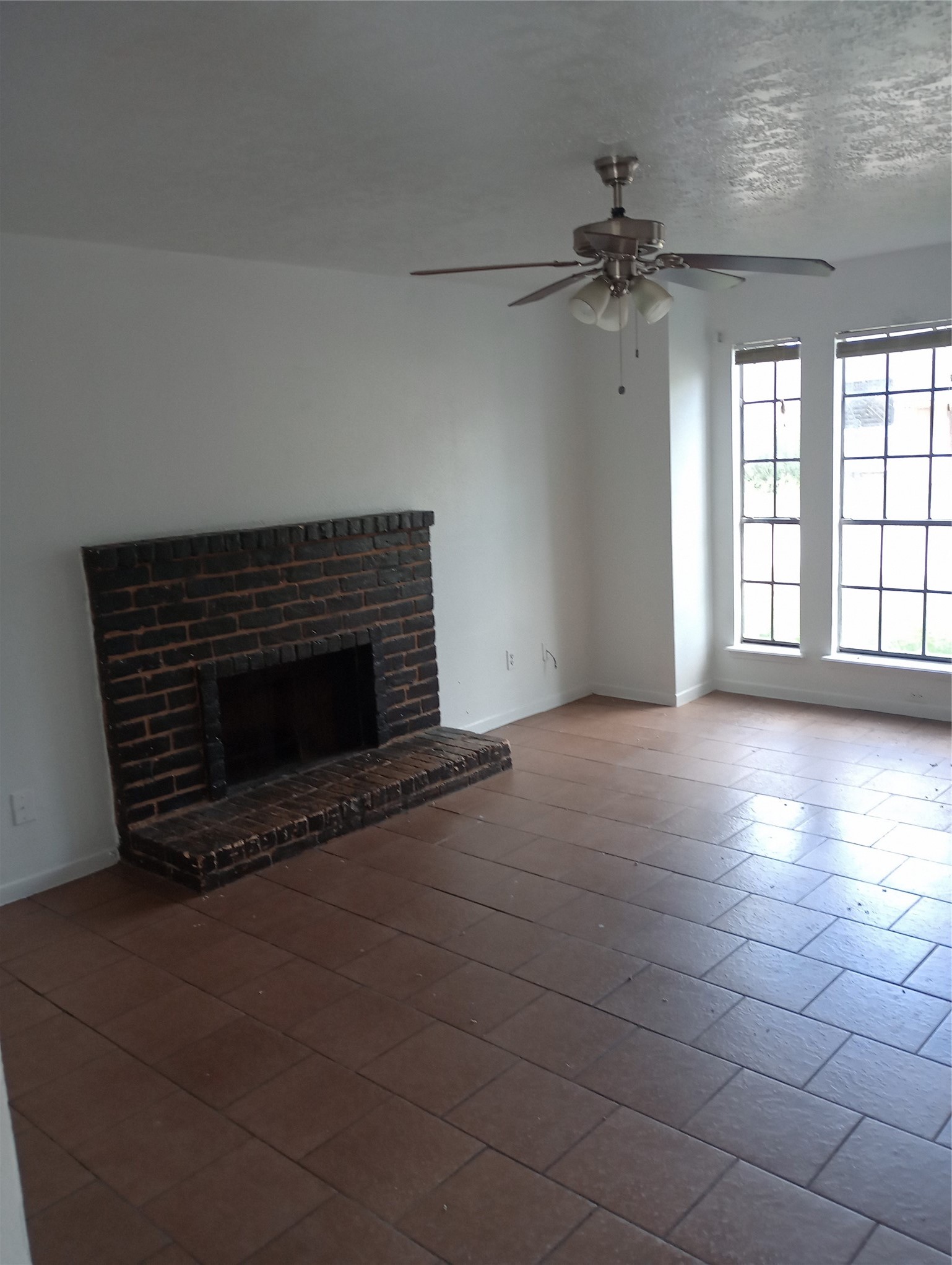 10115 Emerald Park Drive Property Photo 1