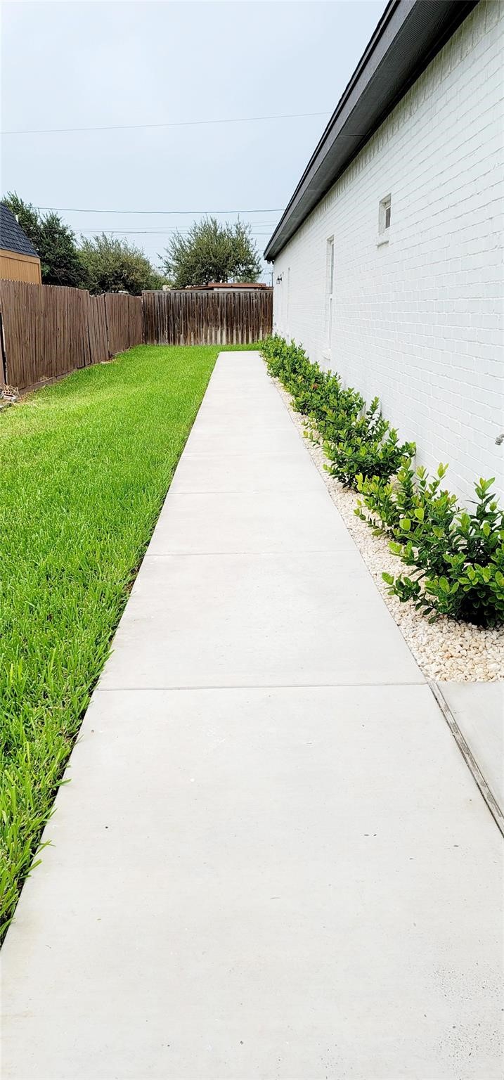 1502 Charles St 2 Property Photo 11