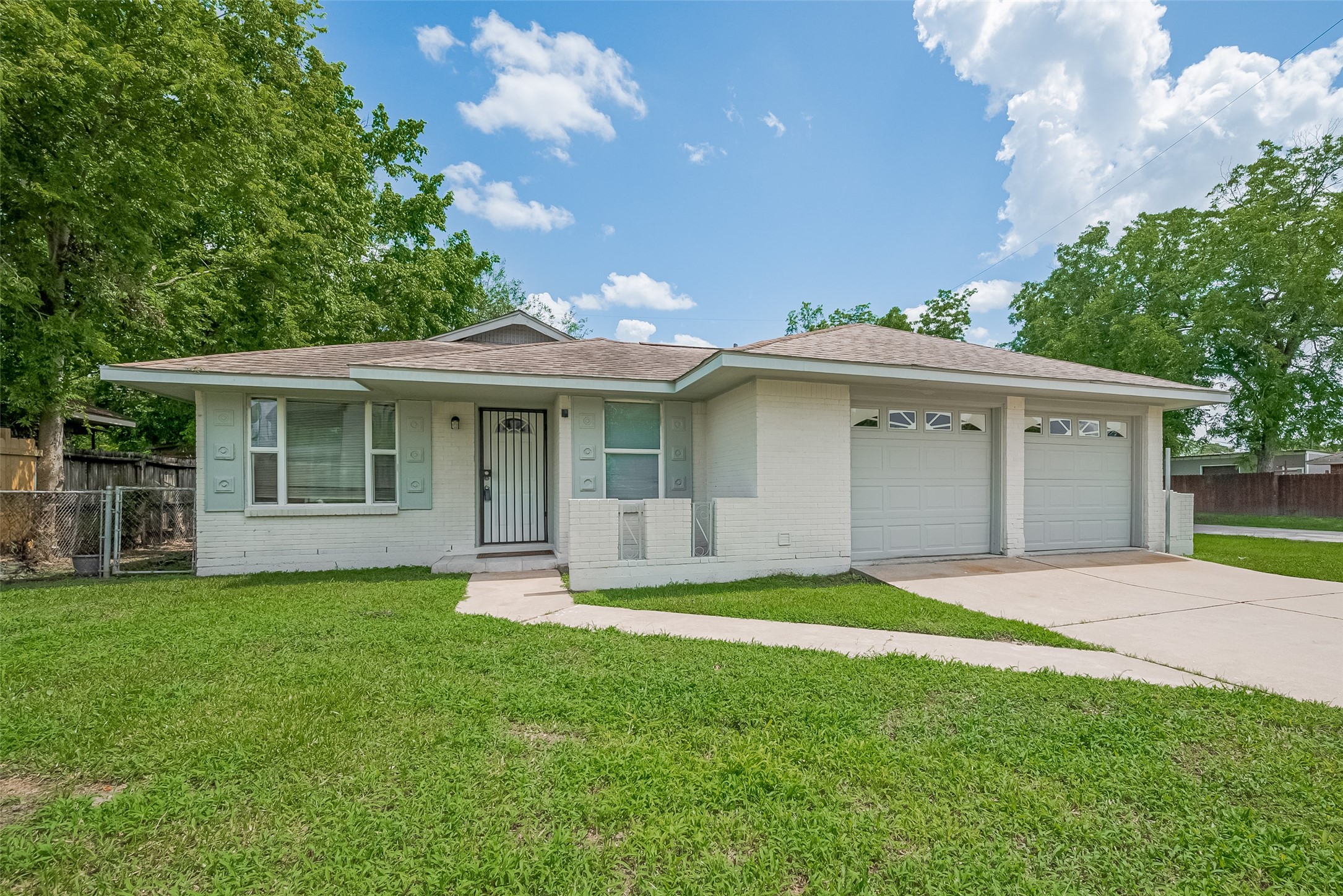 3602 Castledale Drive Property Photo 1