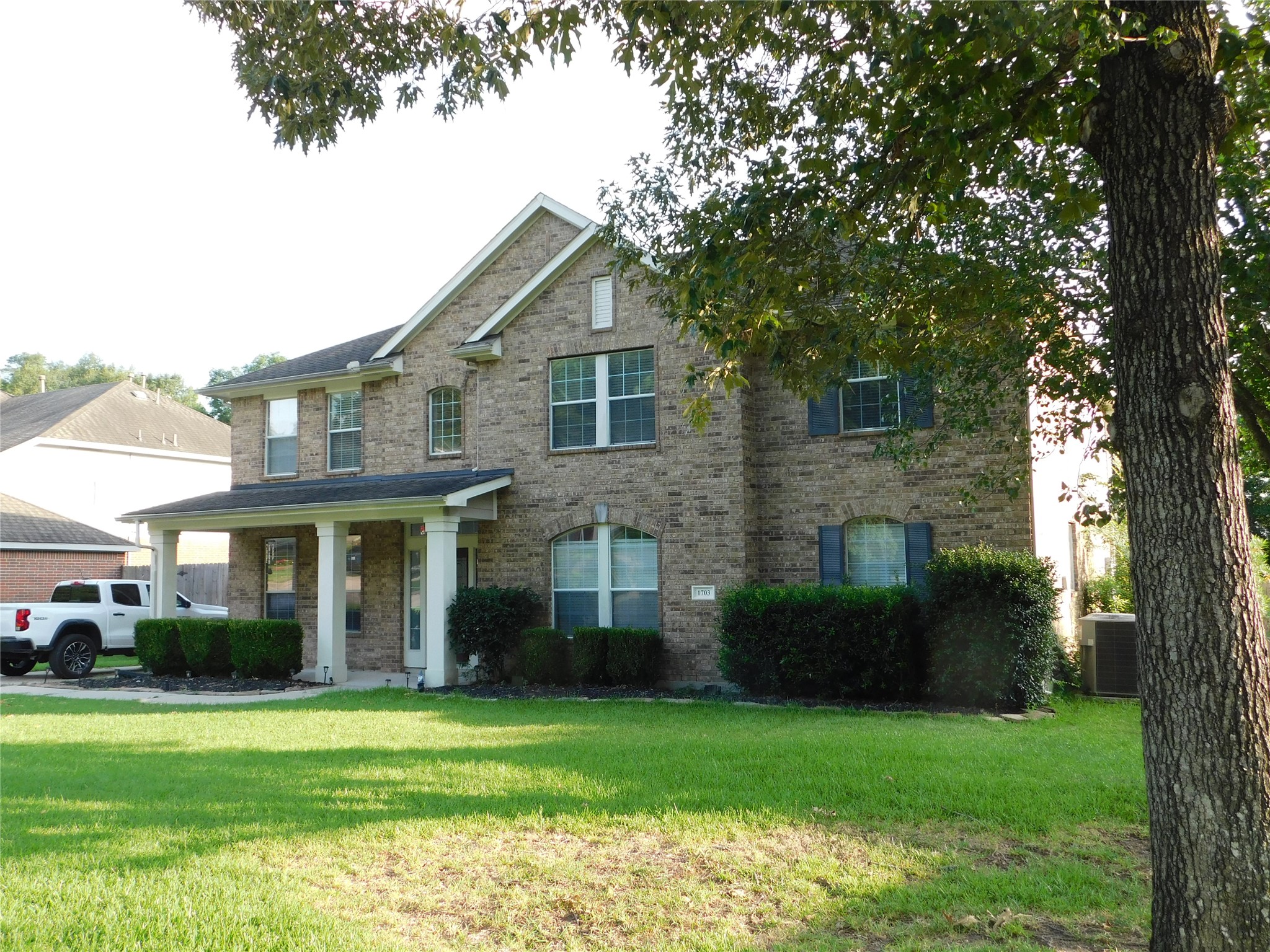 1703 Summergate Drive