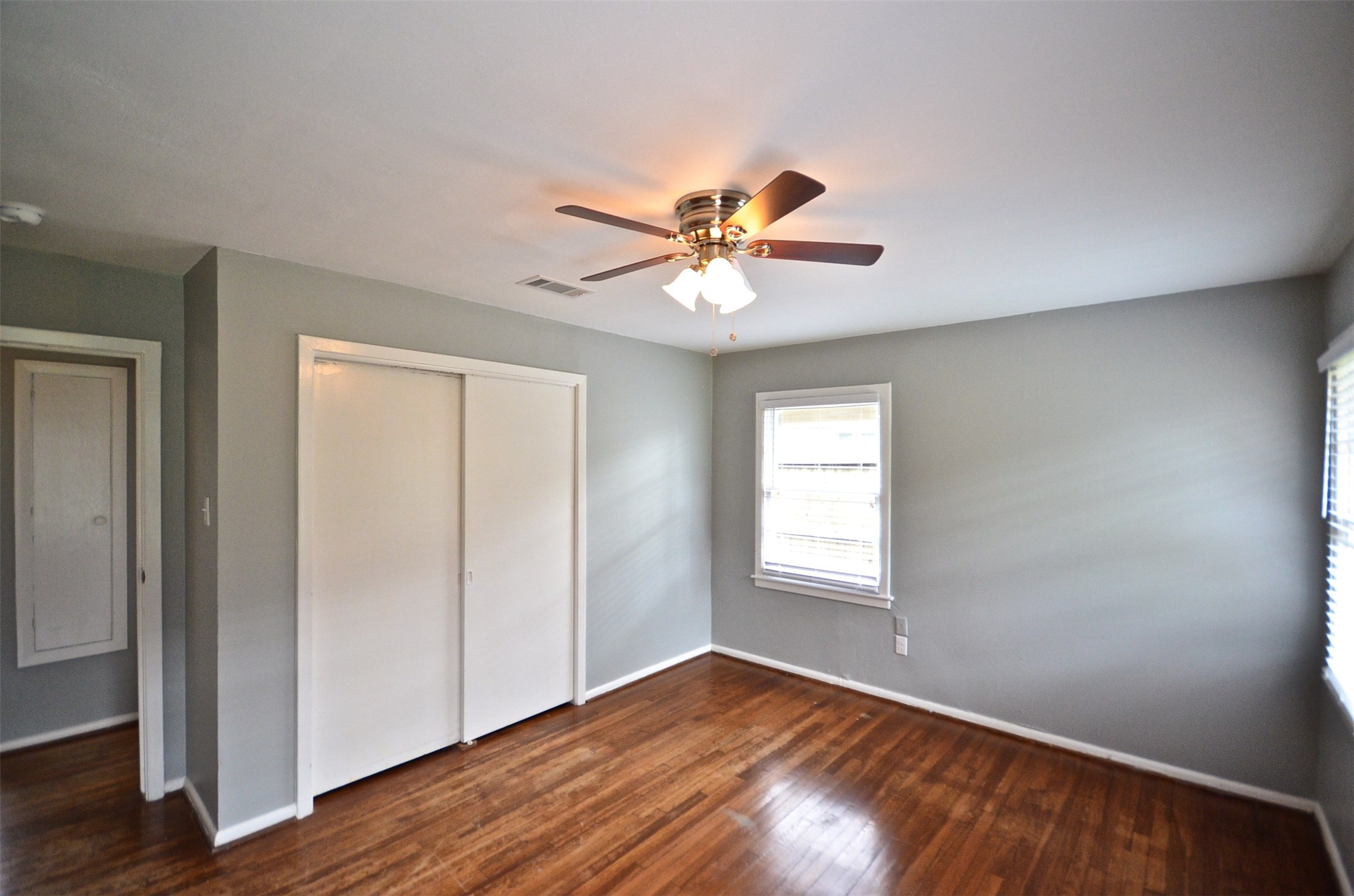 5237 Maple Street Property Photo 12