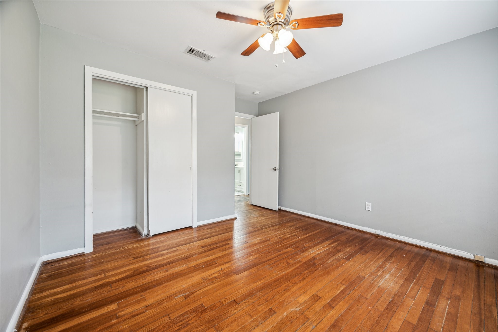 5237 Maple Street Property Photo 14