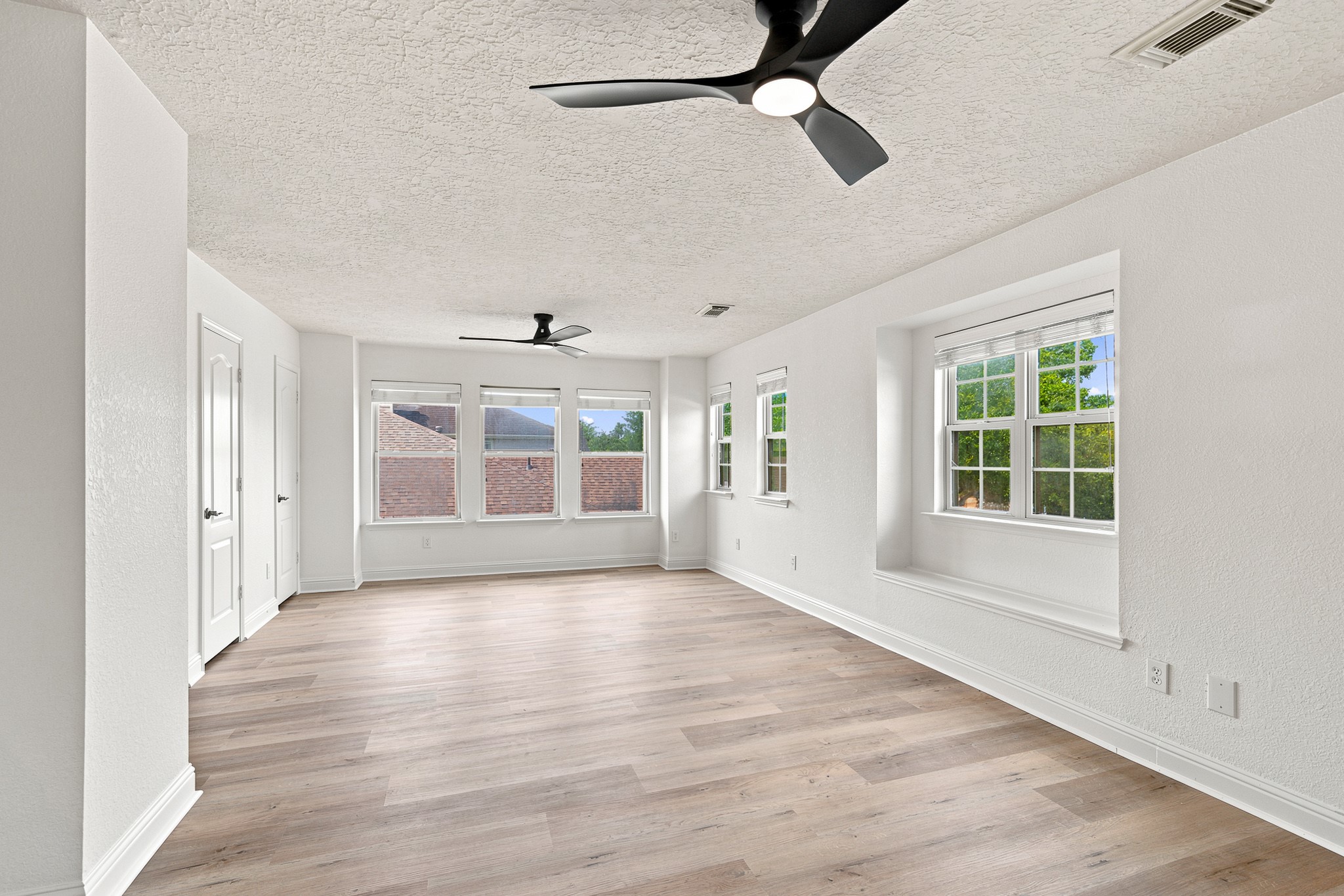 29638 Legends Line Drive Property Photo 17
