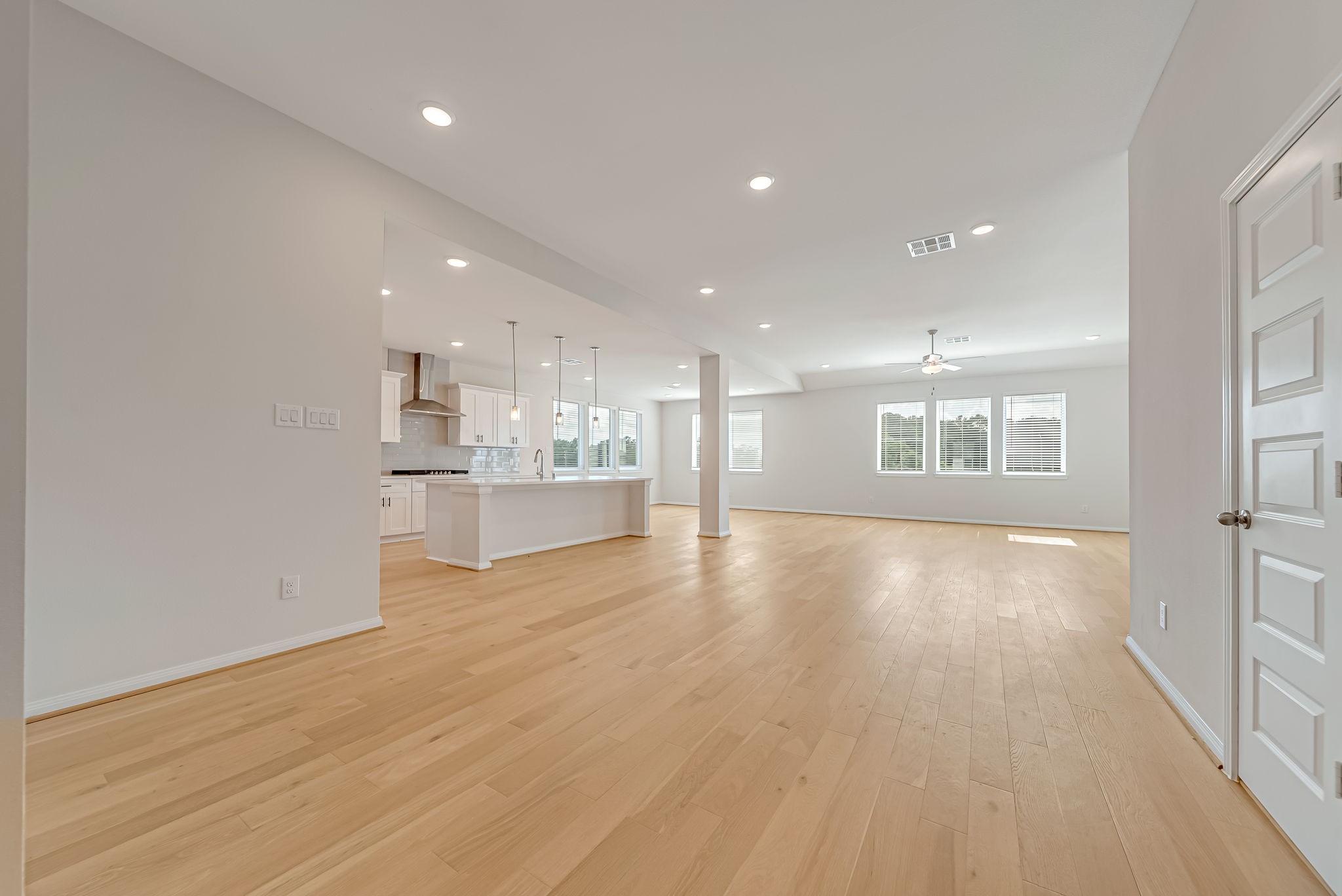 20637 Dynamic Court Property Photo 3