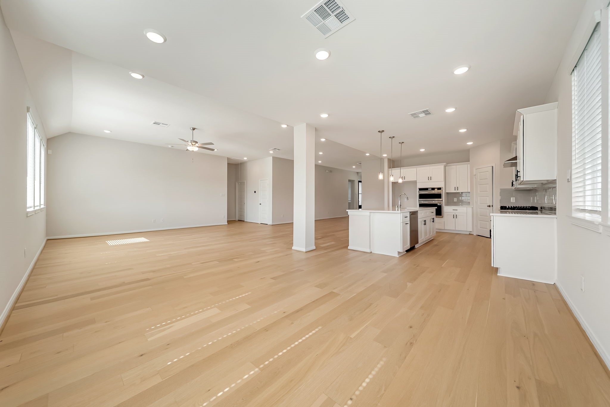 20637 Dynamic Court Property Photo 6