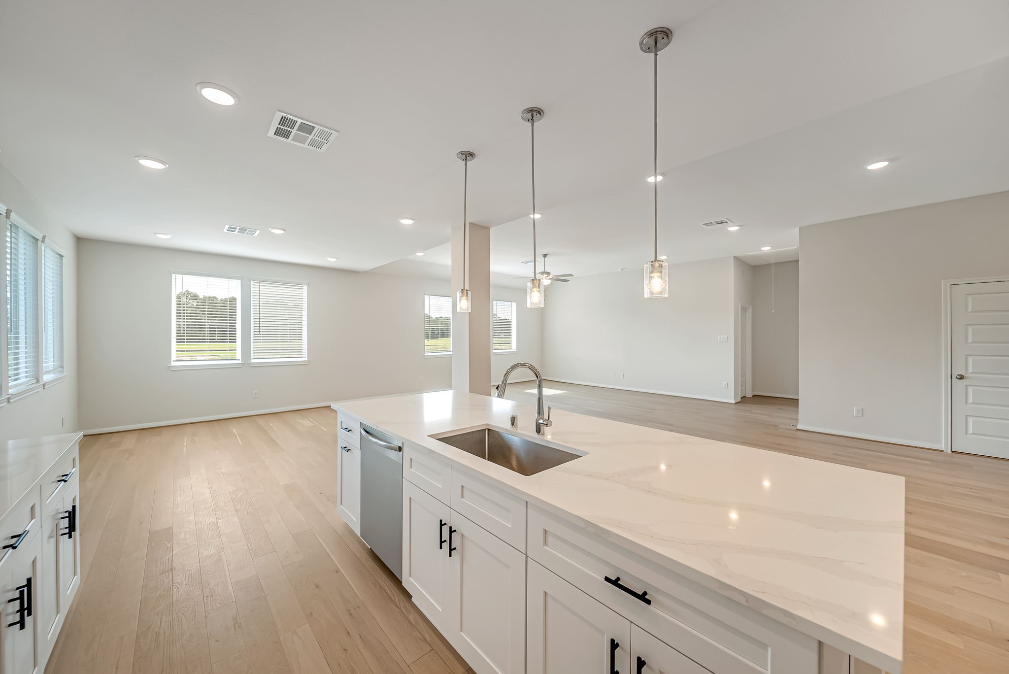 20637 Dynamic Court Property Photo 9