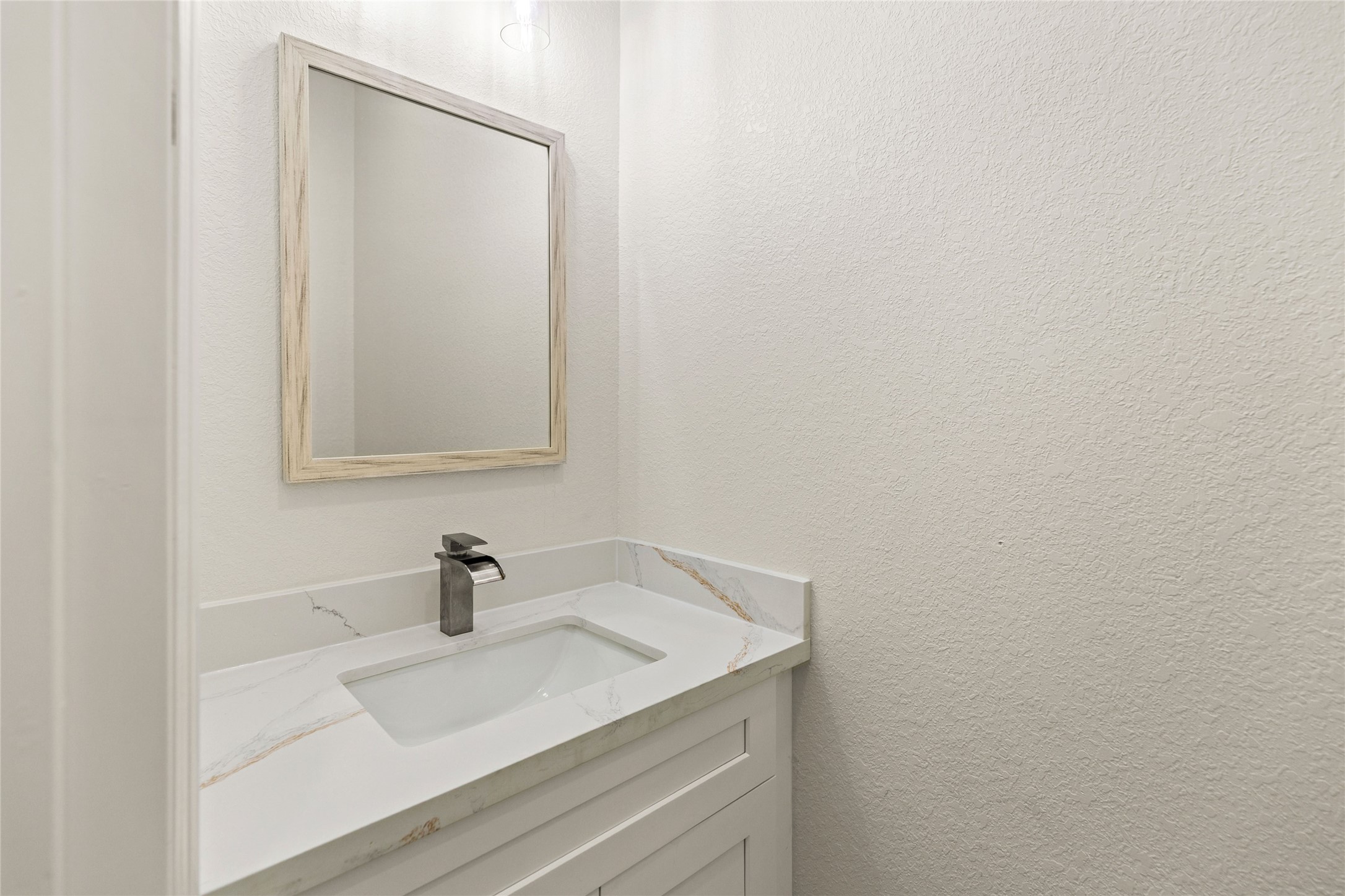 4415 Bluewater Highway Property Photo 25
