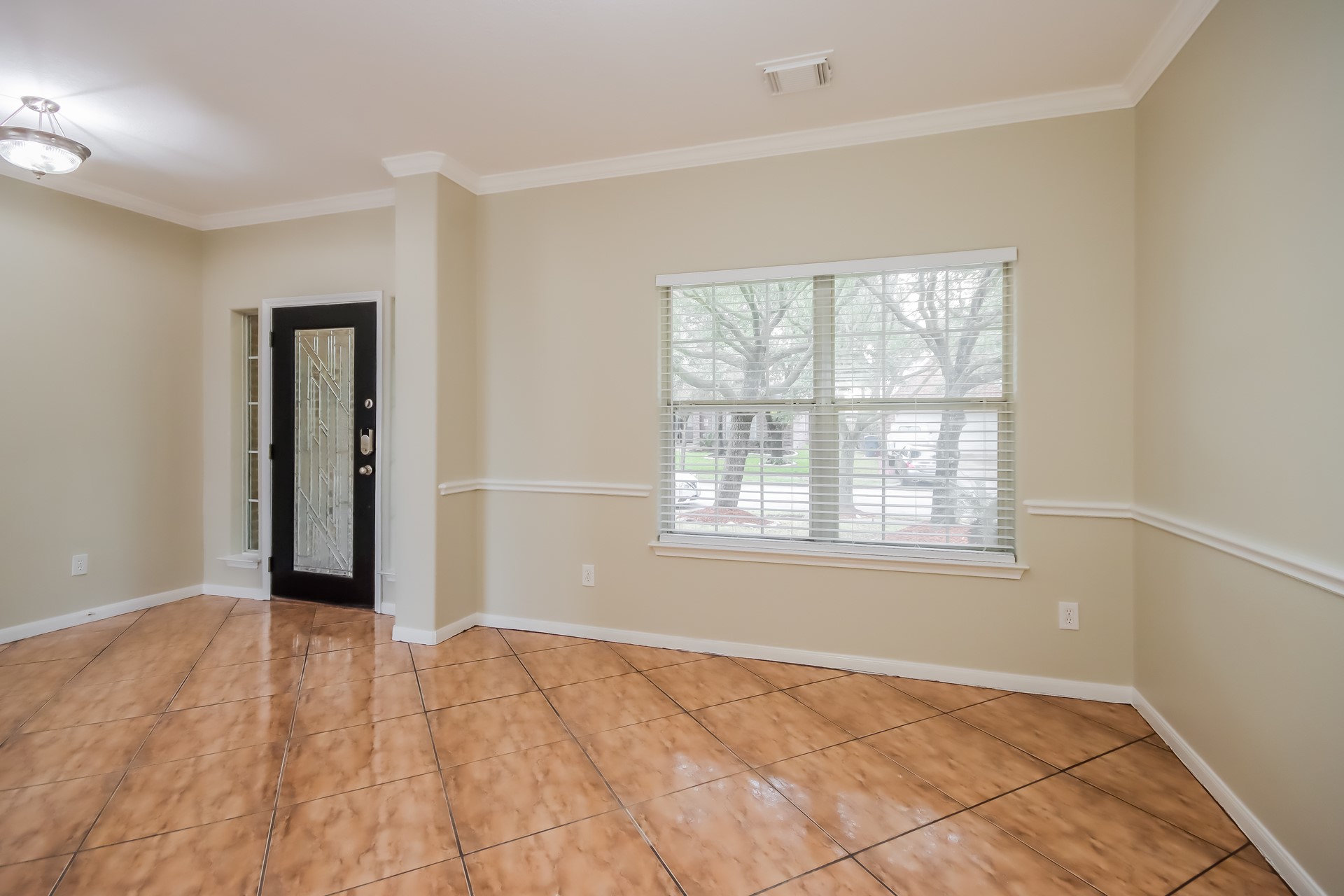 9410 Mustang Park Court Property Photo 4