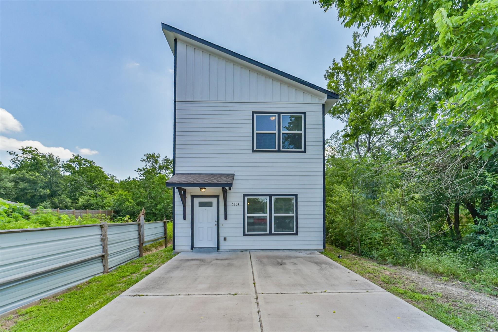 5604 Eastland Street, Houston Tx 77028 Property Photo 1