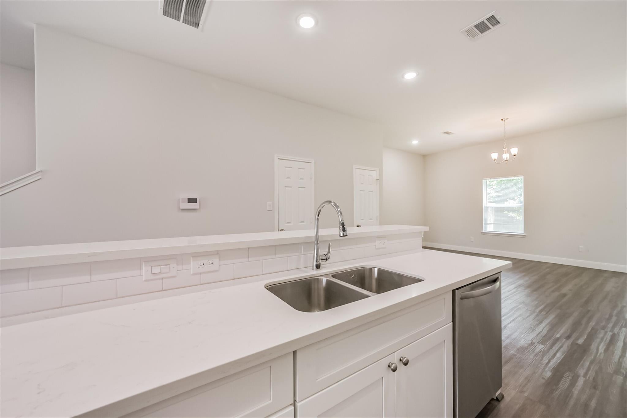 5604 Eastland Street, Houston Tx 77028 Property Photo 12