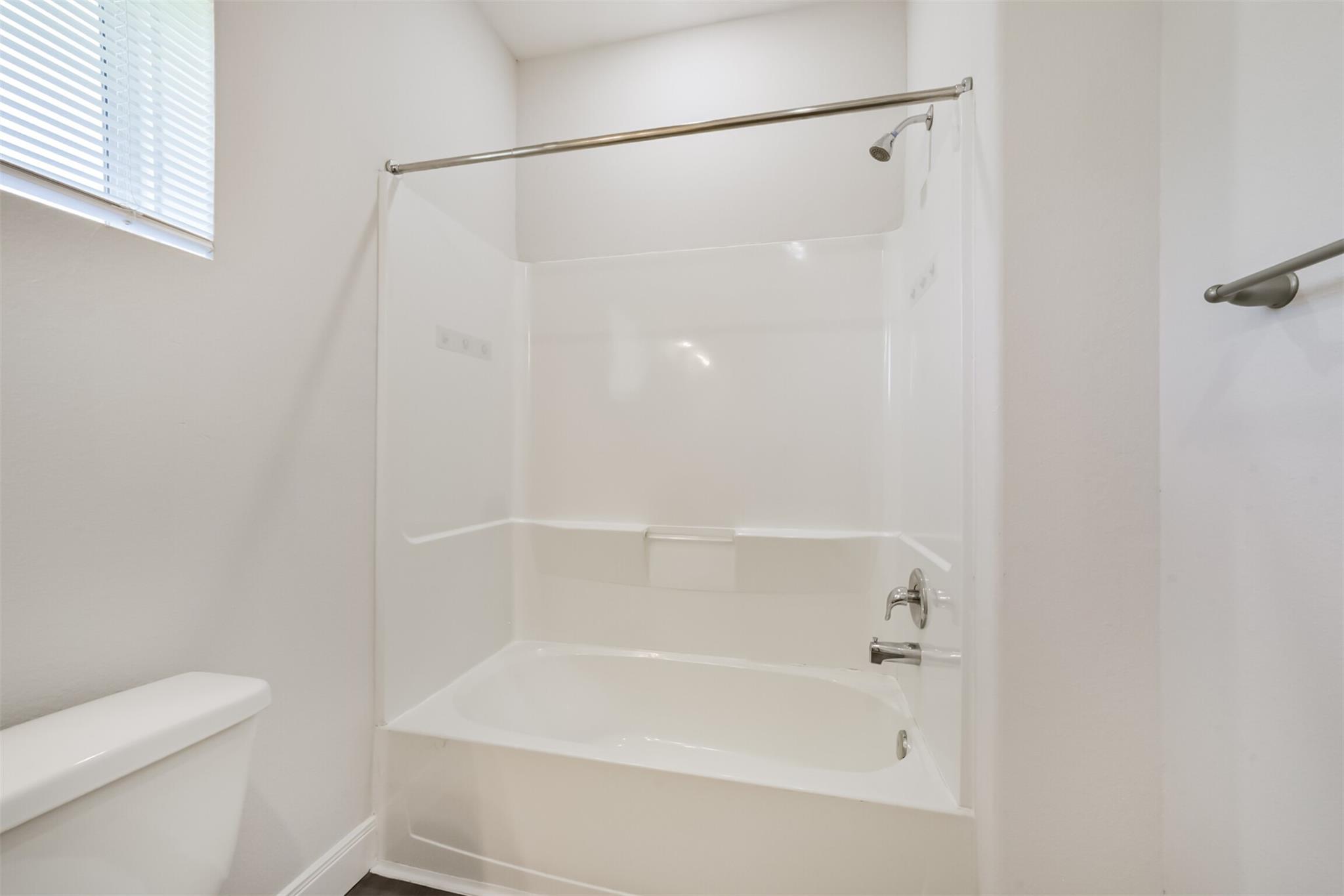 5604 Eastland Street, Houston Tx 77028 Property Photo 20
