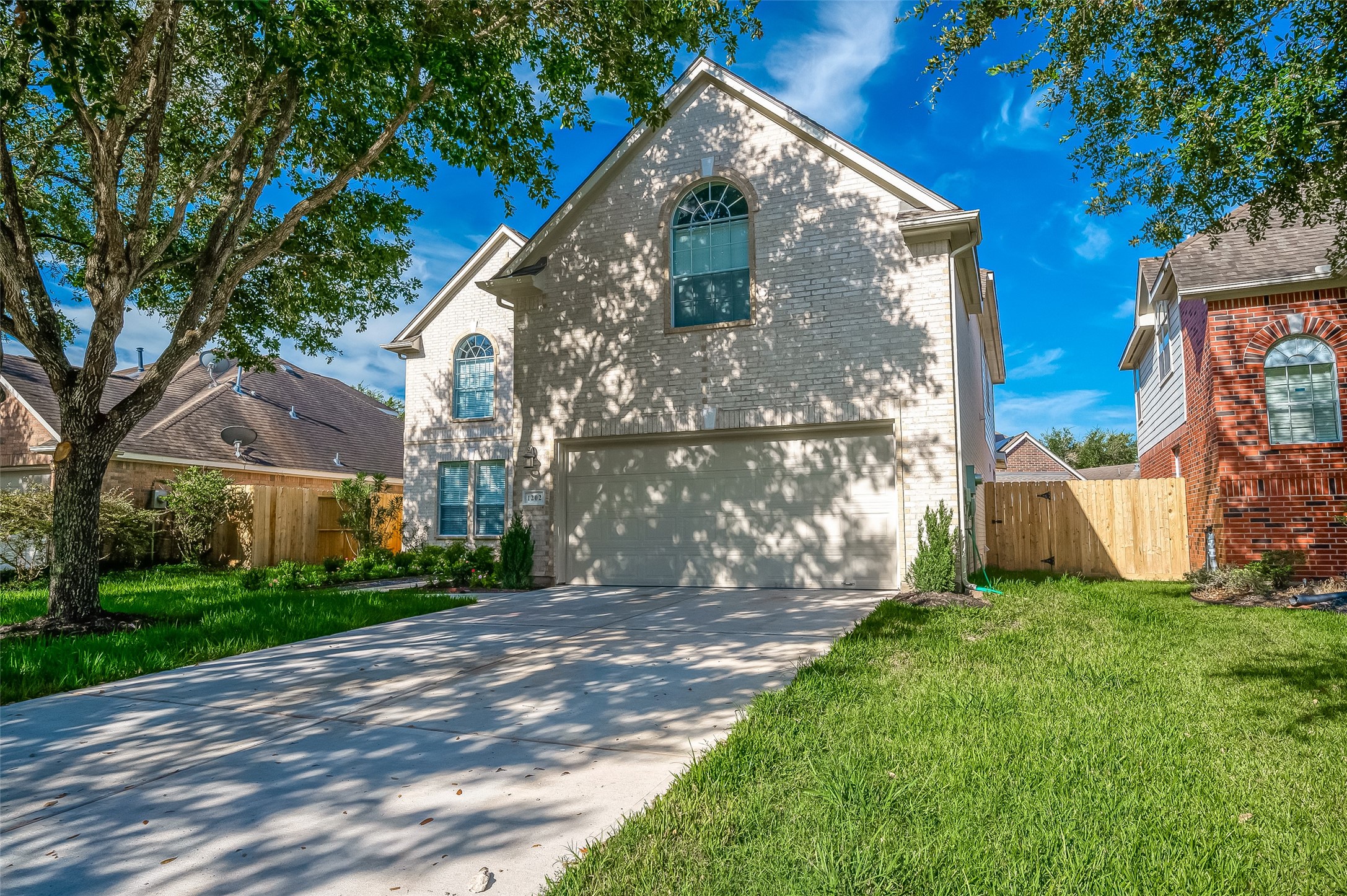1202 Ivory Meadow Lane Property Photo 6