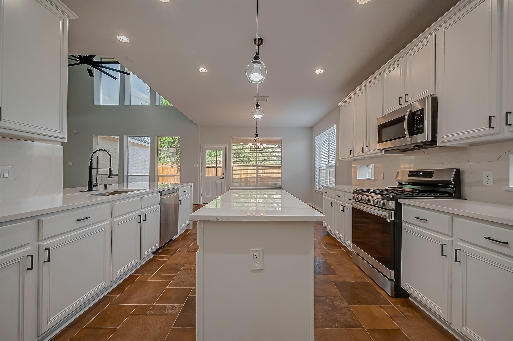 1202 Ivory Meadow Lane Property Photo 16