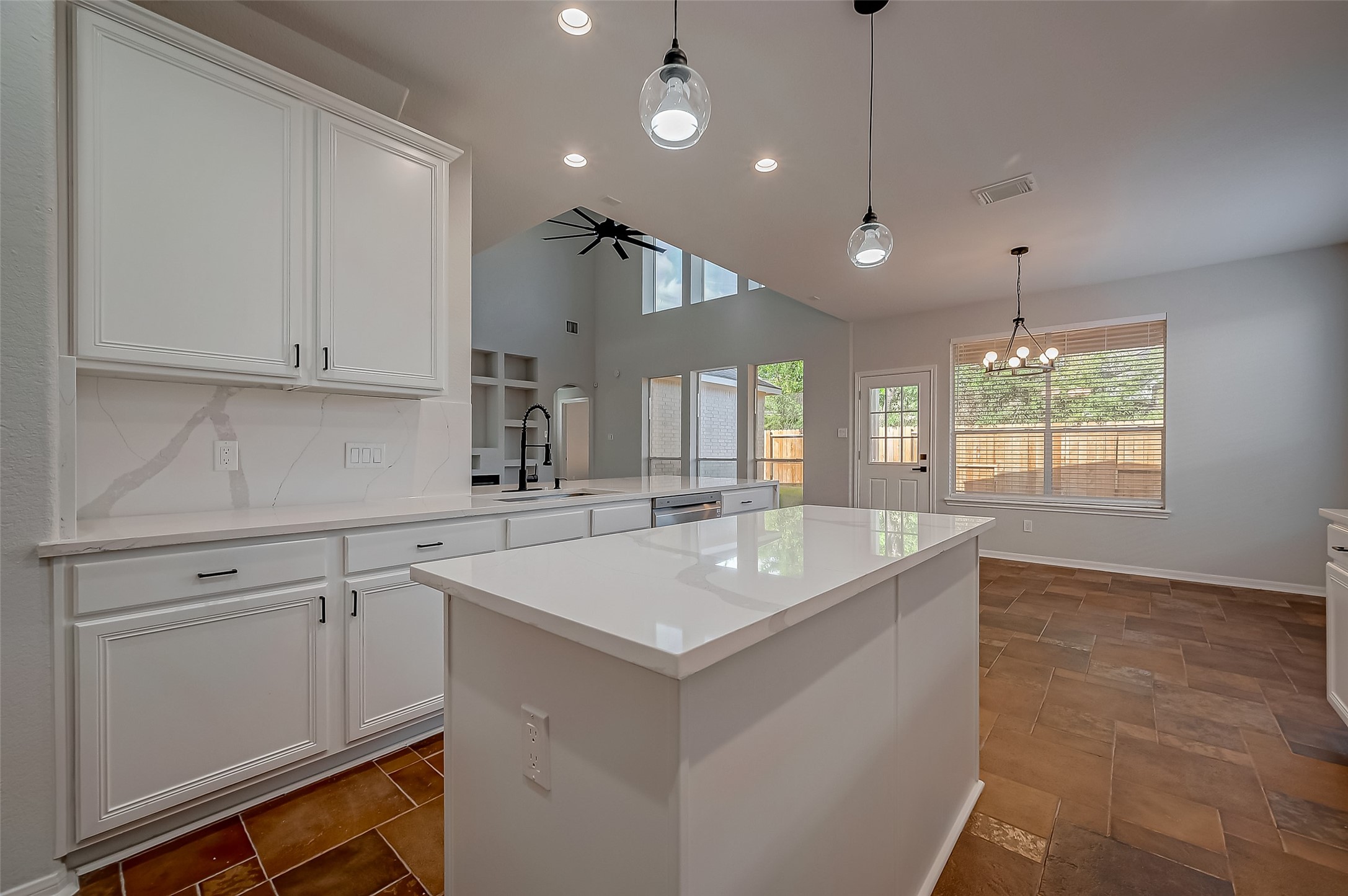 1202 Ivory Meadow Lane Property Photo 17