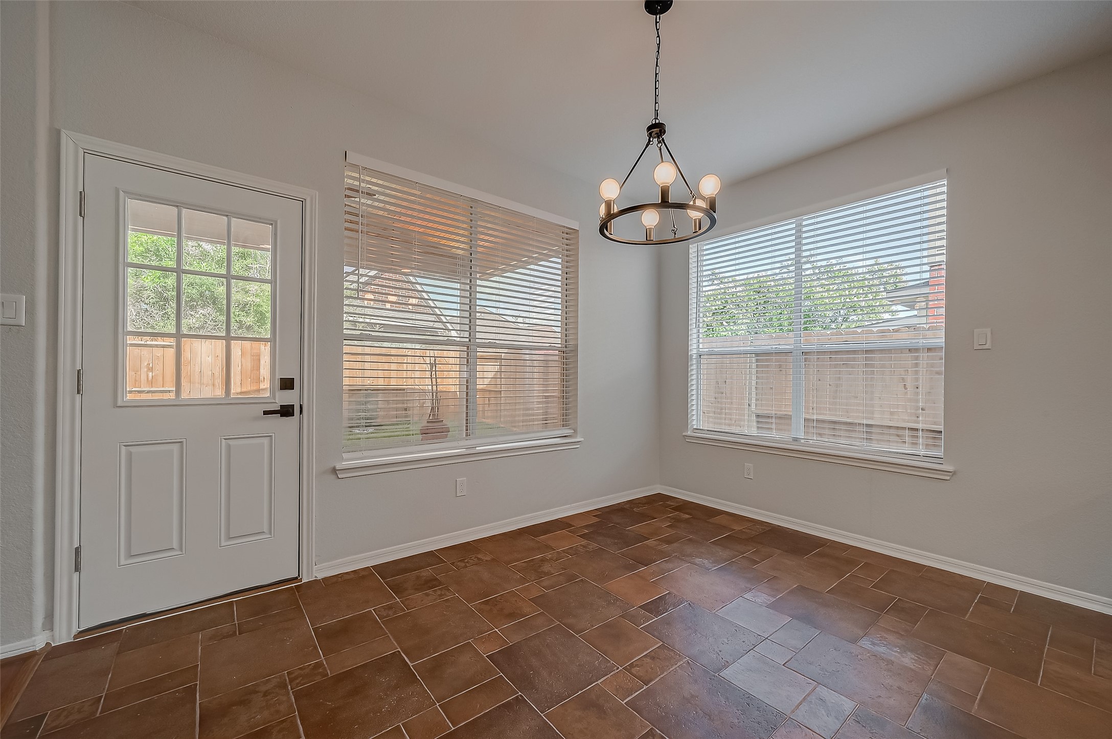 1202 Ivory Meadow Lane Property Photo 21