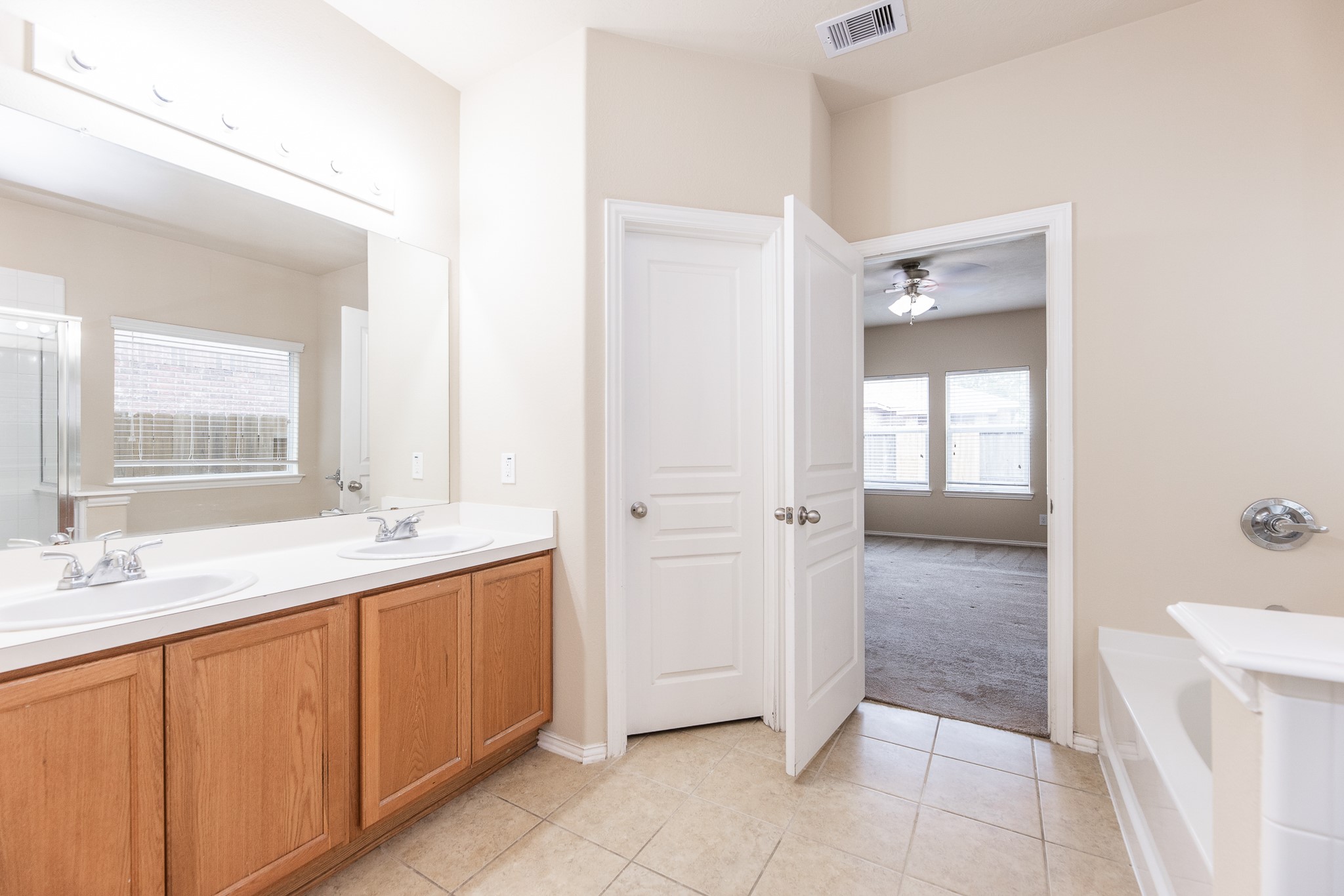 6138 Sierra Springs Lane Property Photo 18