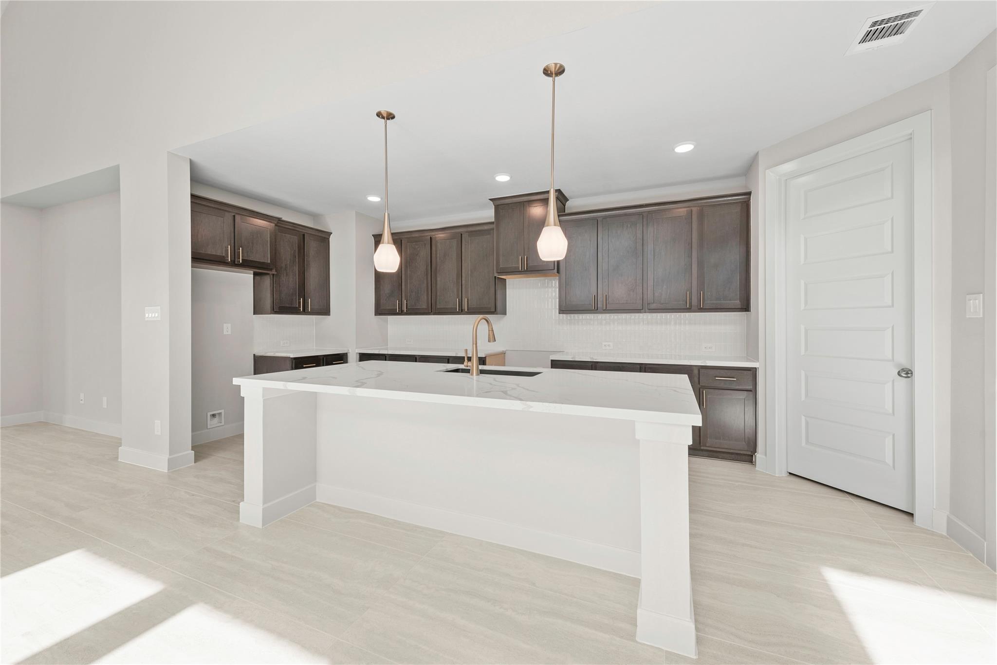 2019 Lobo Court, Montgomery Tx 77316 Property Photo 6