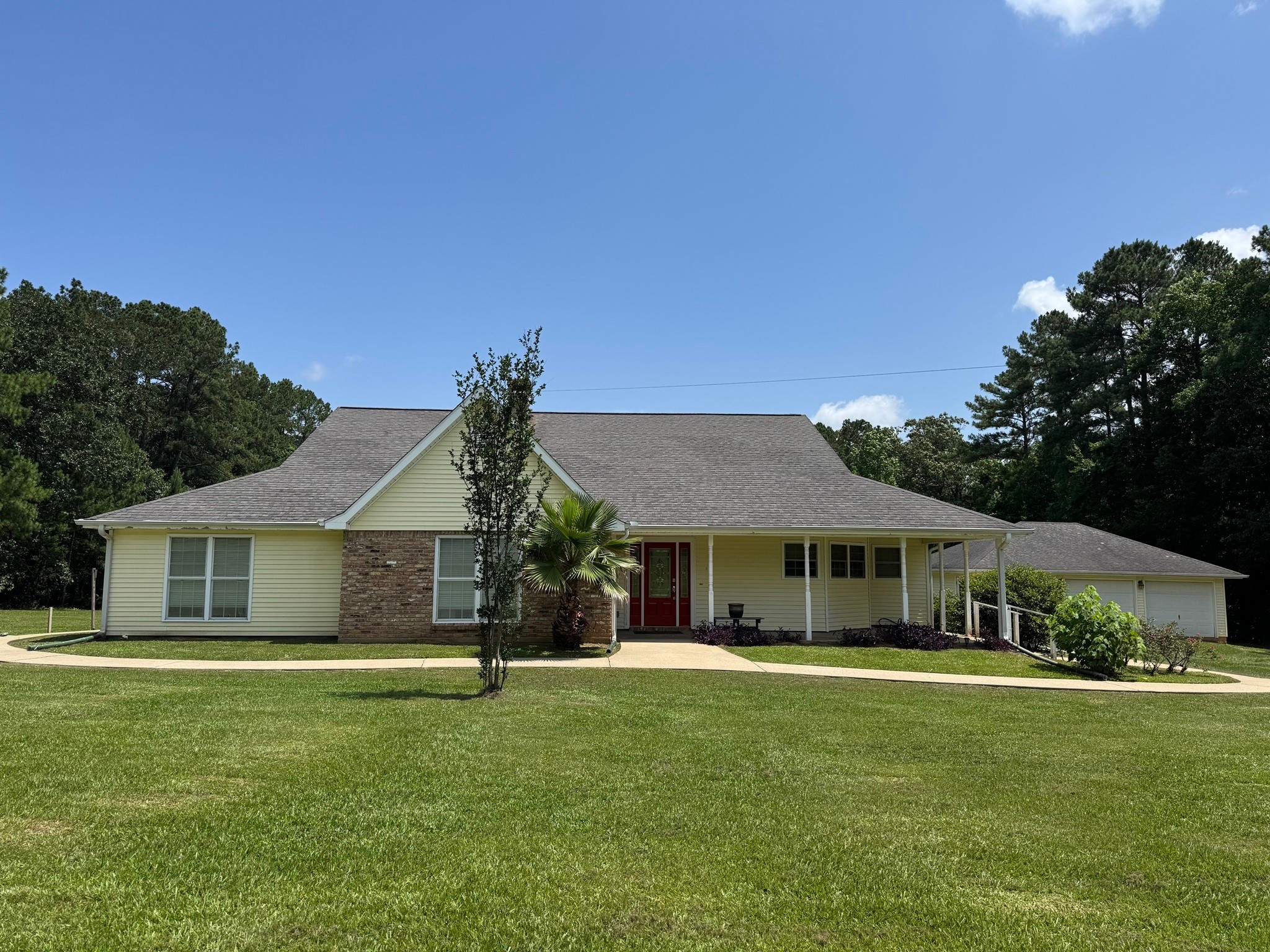 2163 County Road 3550 Property Photo 1