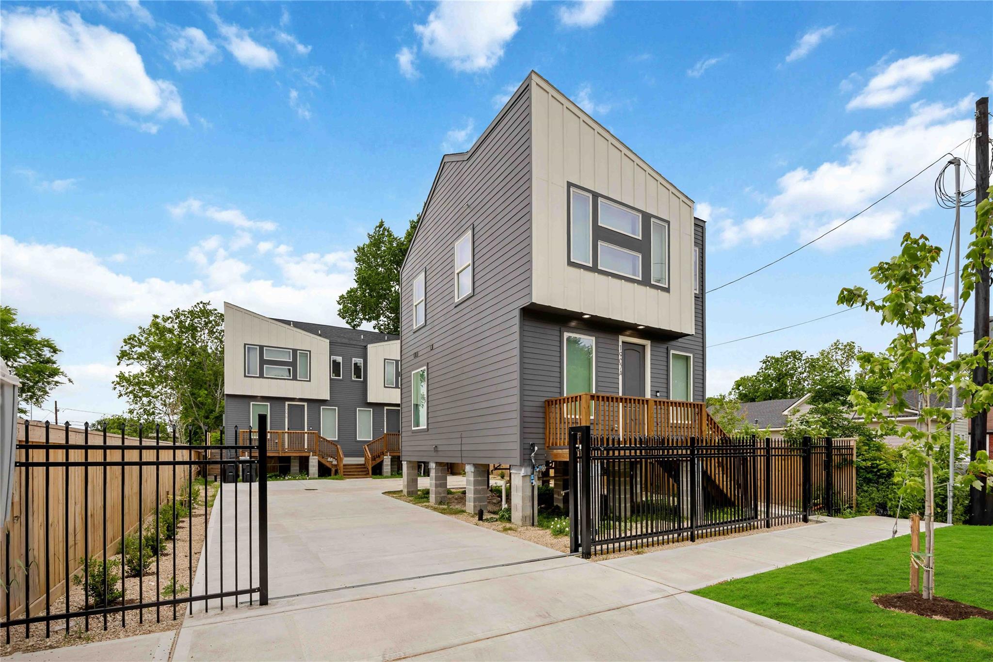1907 Hailey Street # C, Houston Tx 77026 Property Photo 2