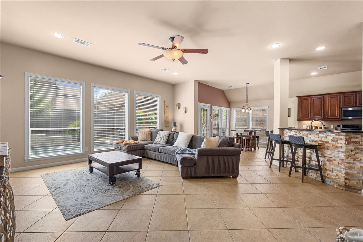 6103 Castle Peak Lane Property Photo 20