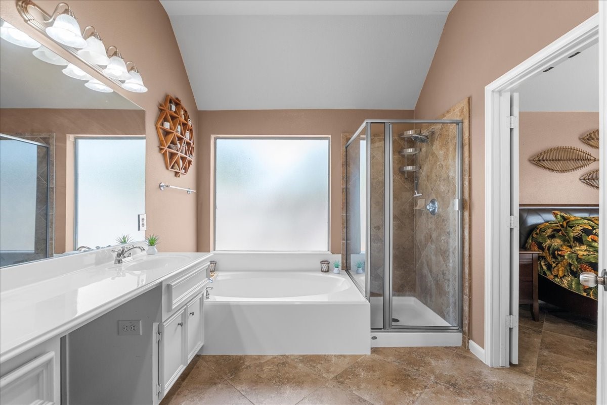 6103 Castle Peak Lane Property Photo 34
