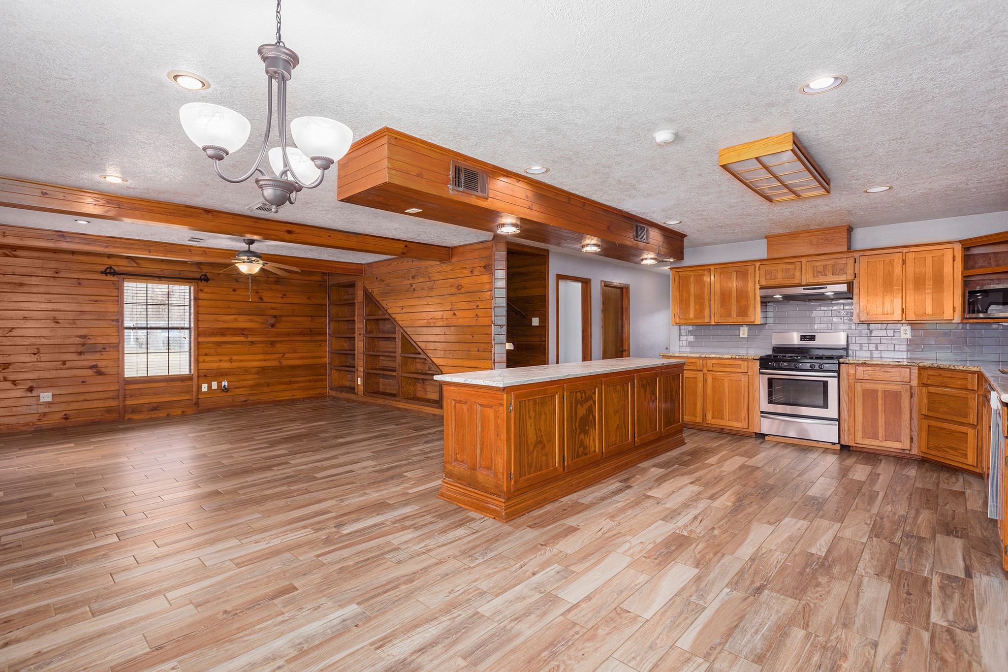 14750 Highway 146 N Property Photo 3