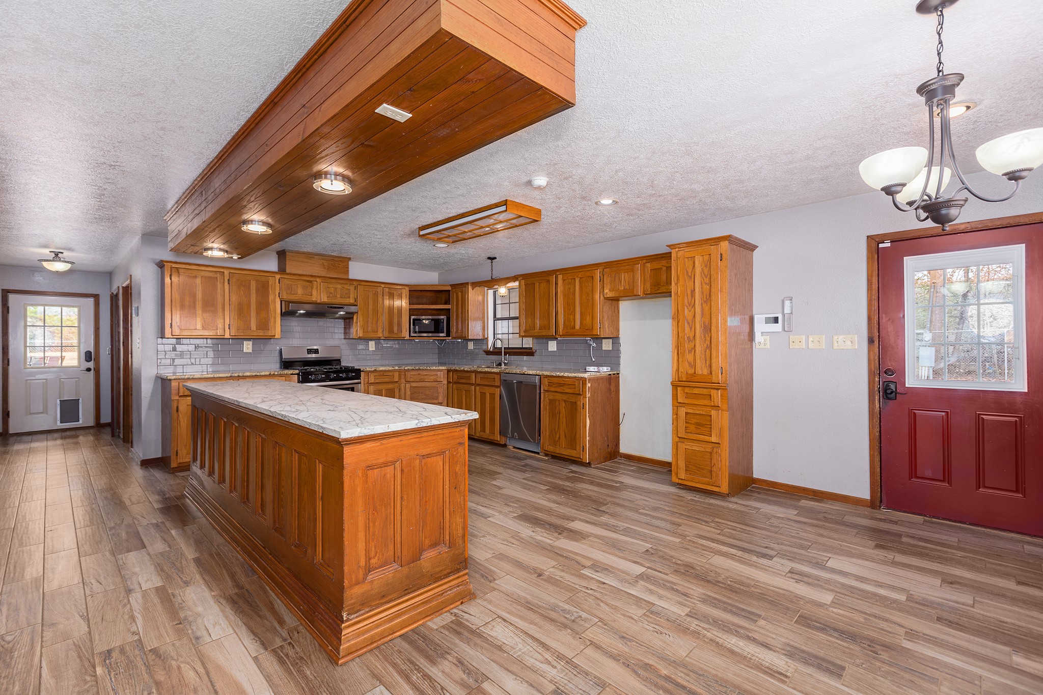 14750 Highway 146 N Property Photo 4