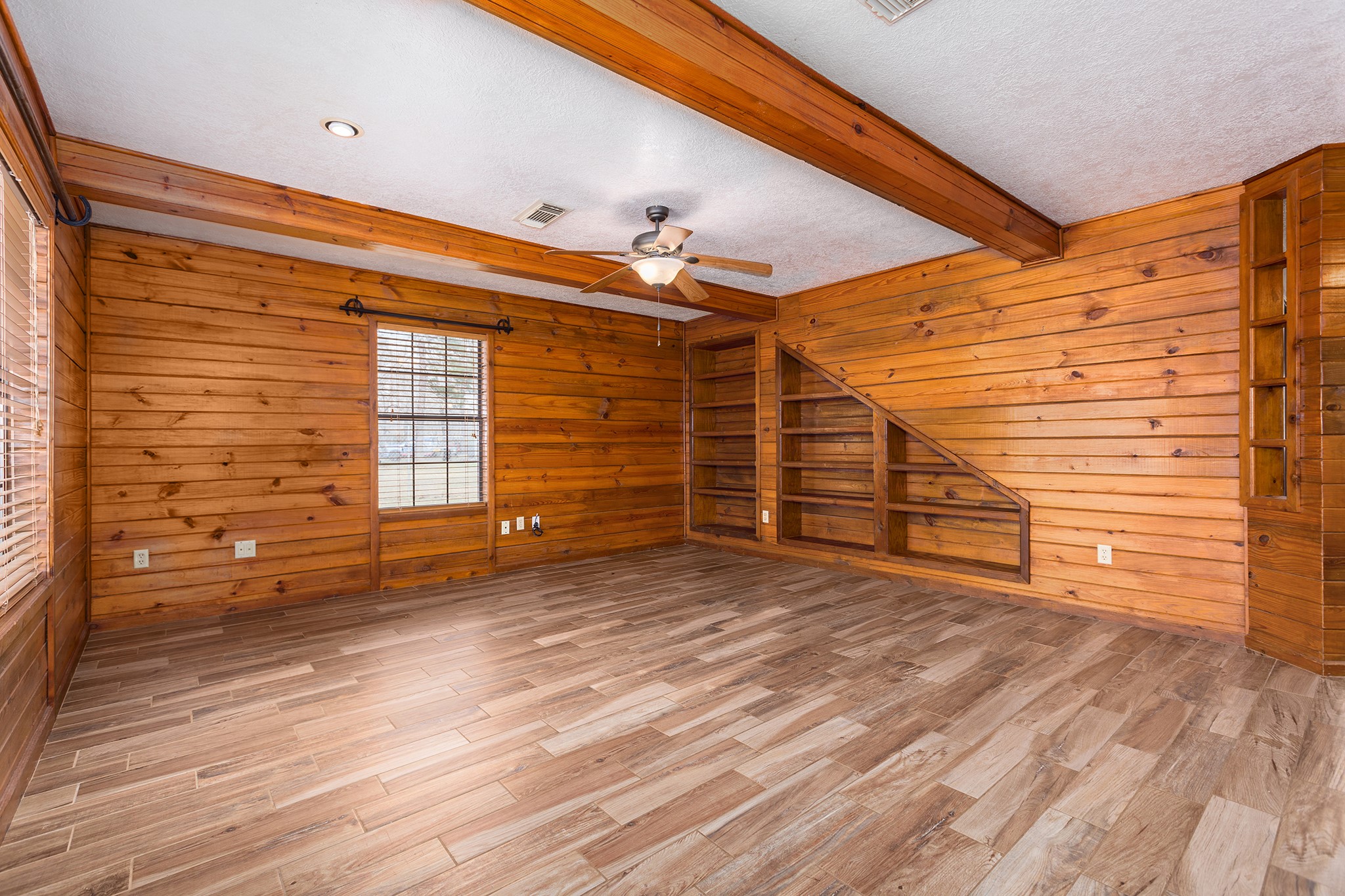 14750 Highway 146 N Property Photo 10