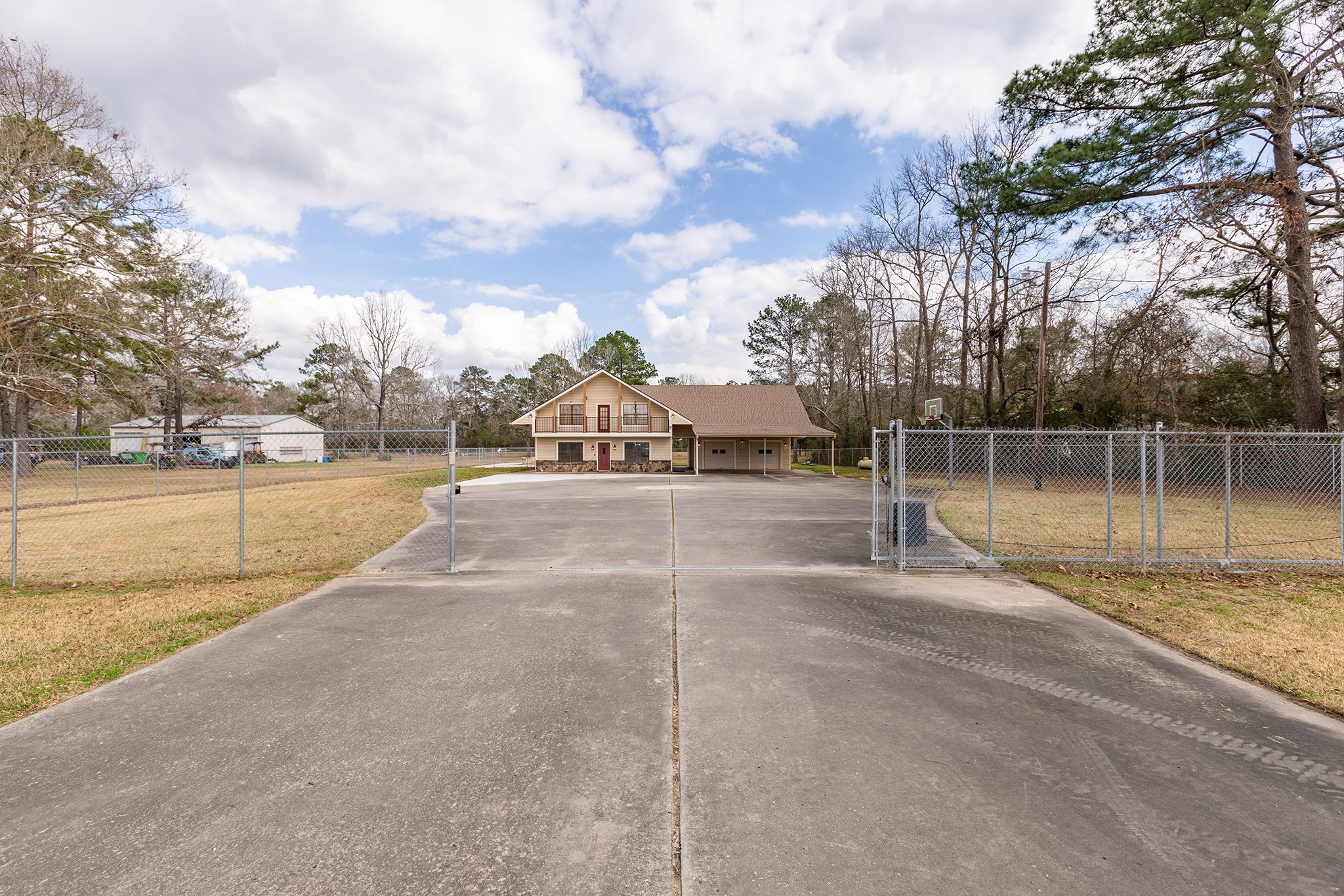 14750 Highway 146 N Property Photo 31