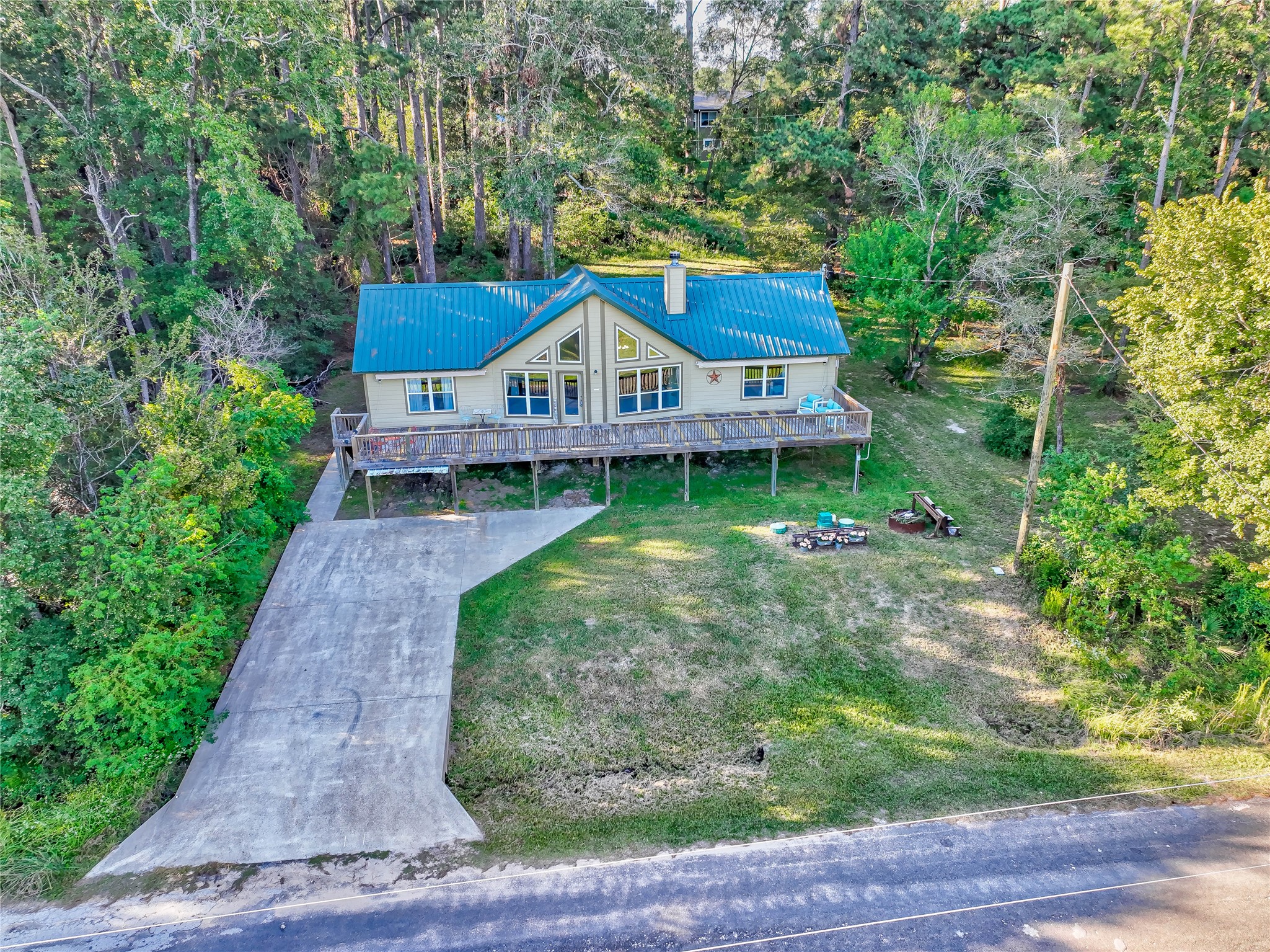 480 Caney Creek Dr Property Photo 1