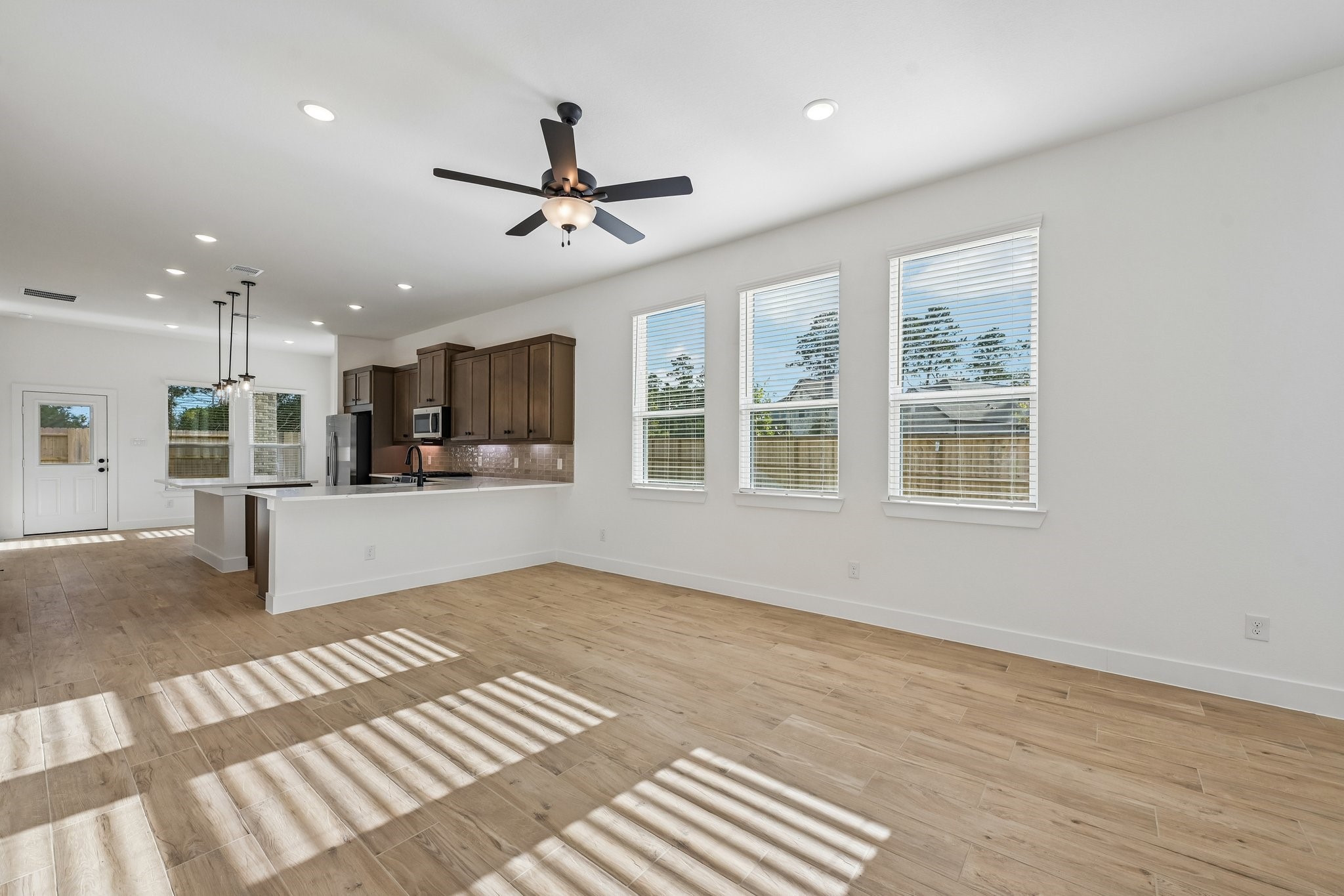 12802 Meadow Wind Way Property Photo 10
