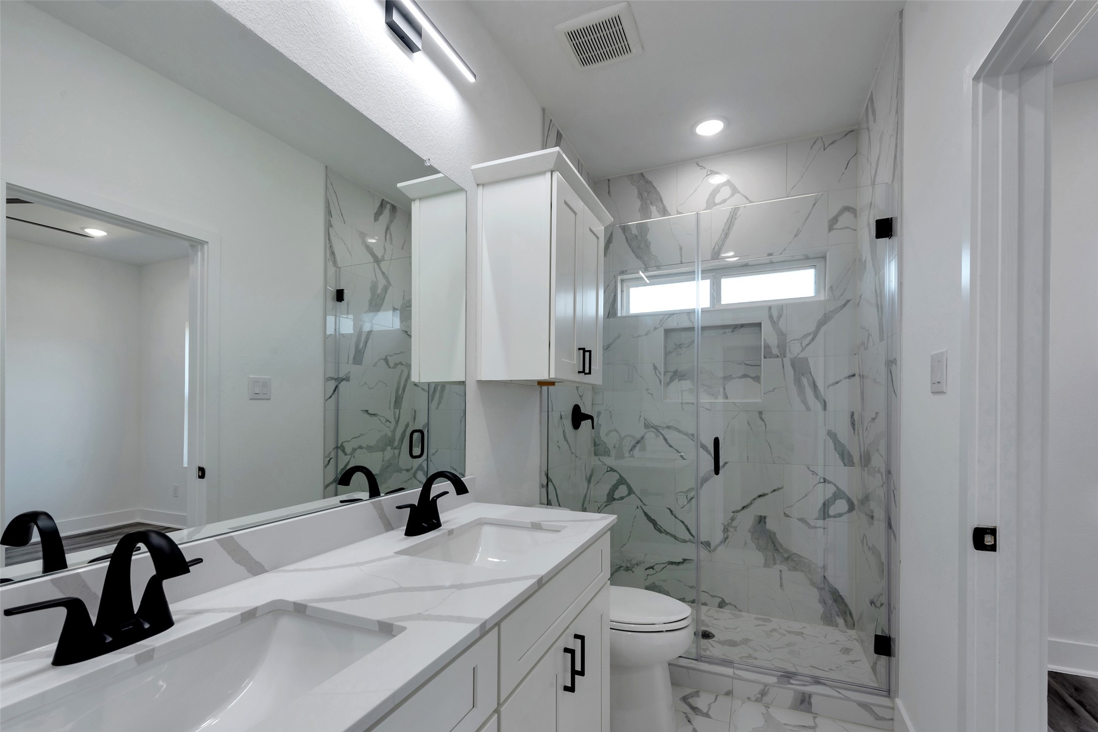 8328 Corinth Street B Property Photo 10
