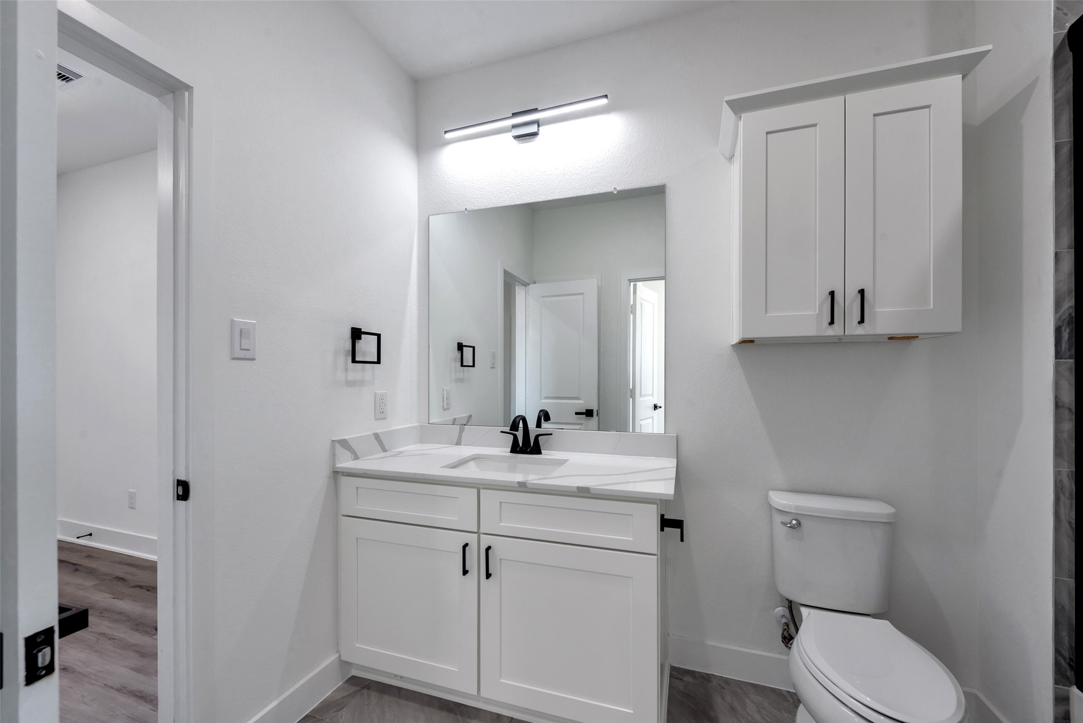 8328 Corinth Street B Property Photo 16