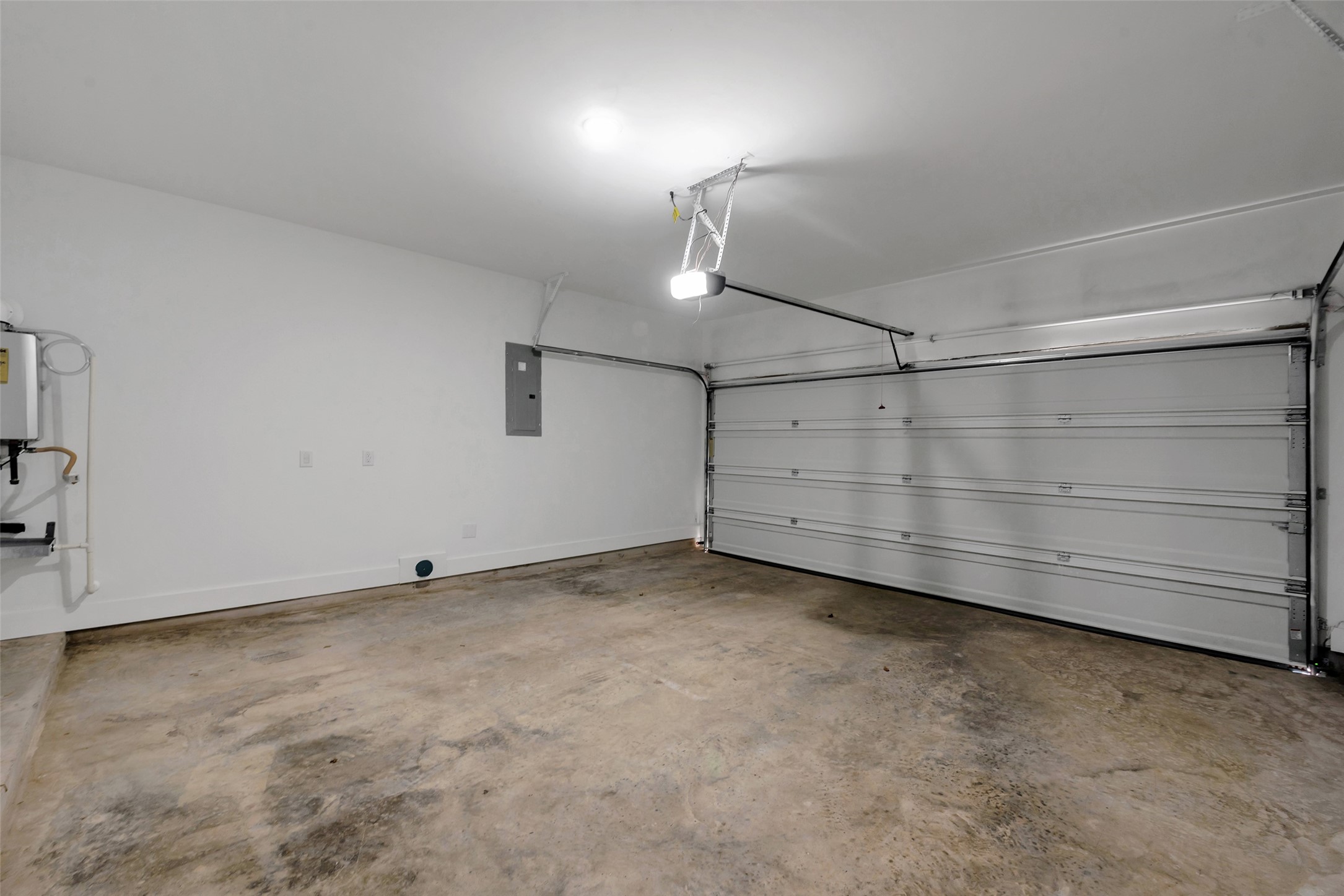 8328 Corinth Street B Property Photo 35